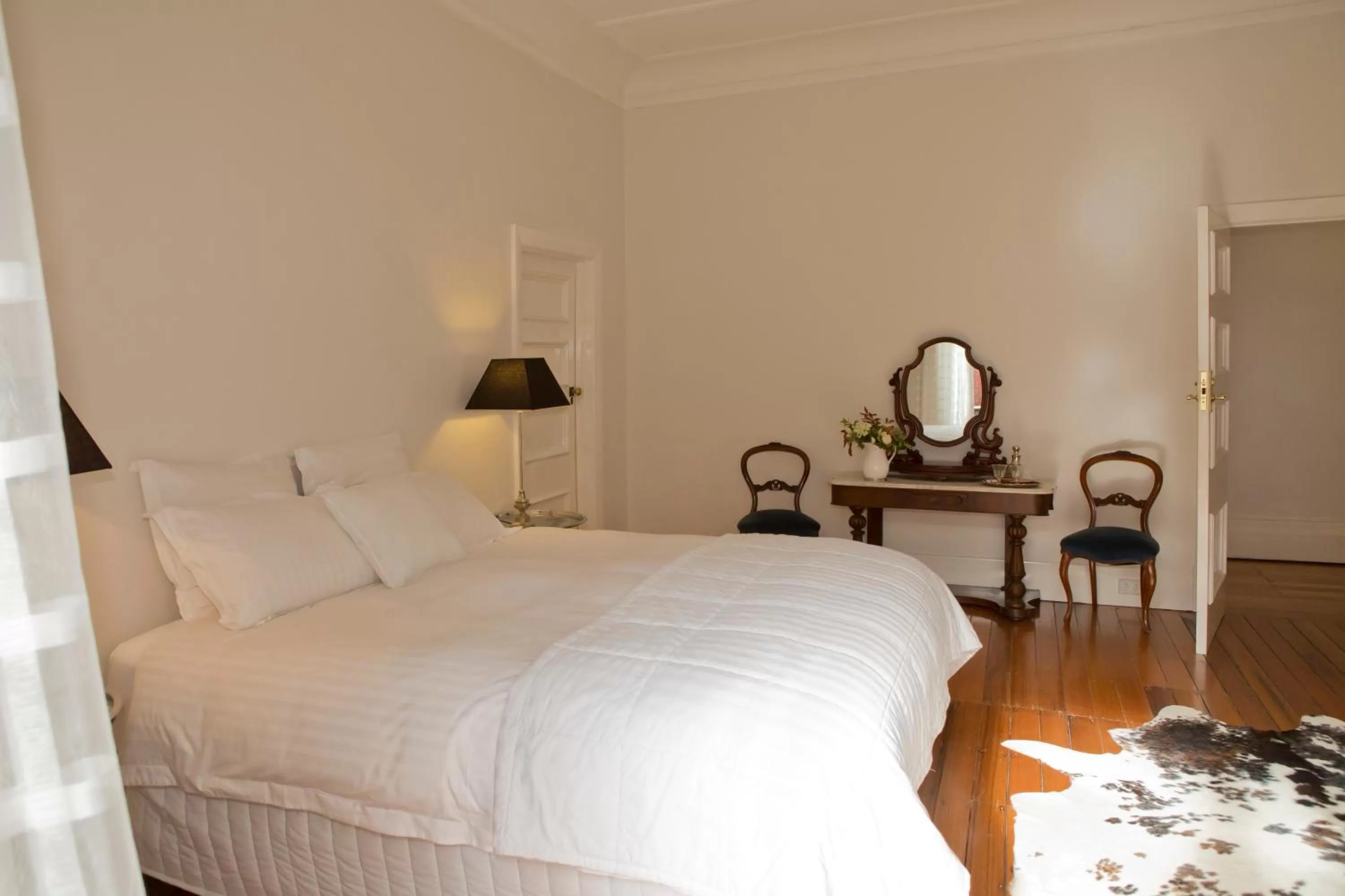 Photo of the whole room, Room Photo in Mollisons