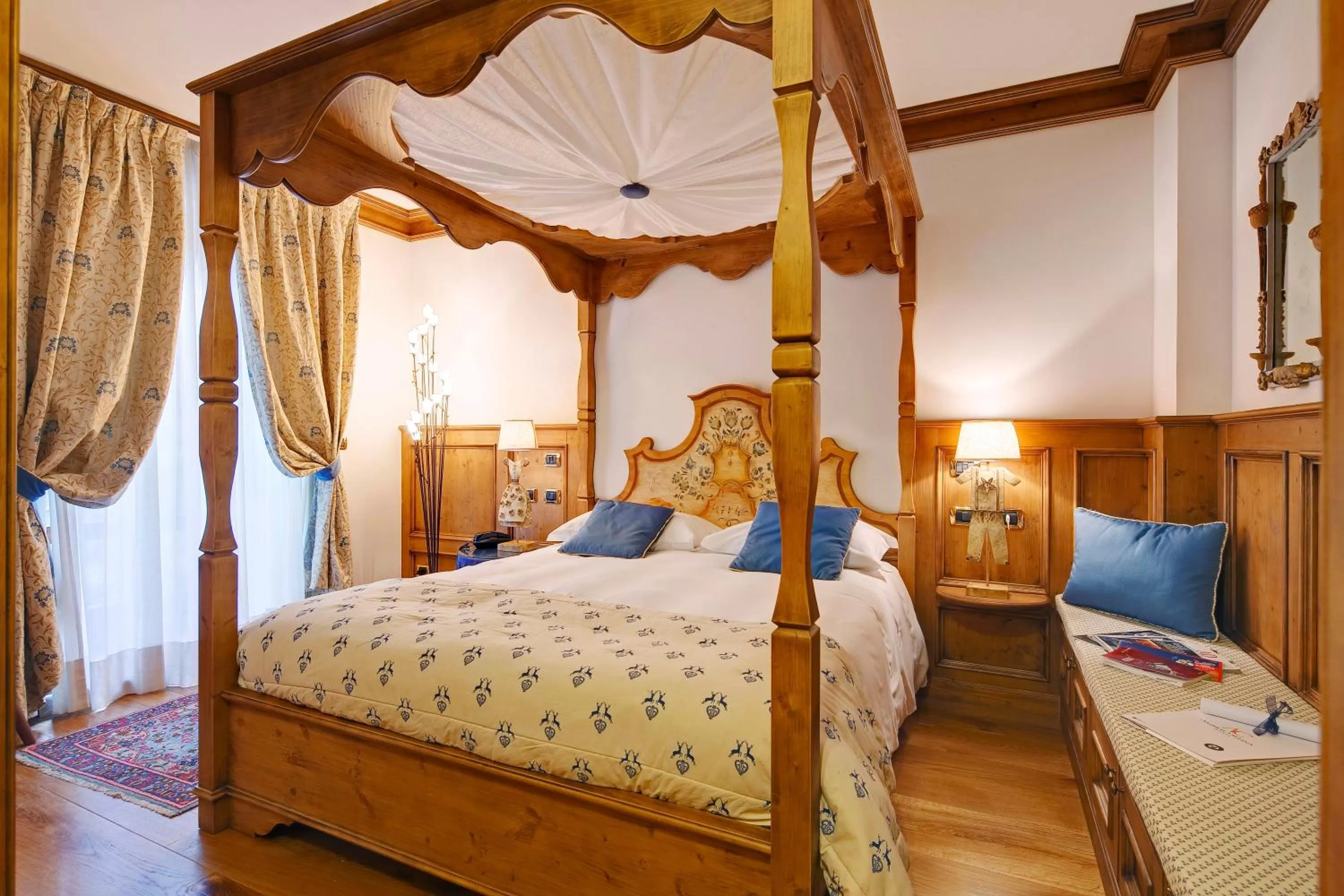 Day, Bed in Ambra Cortina Luxury&Fashion Hotel