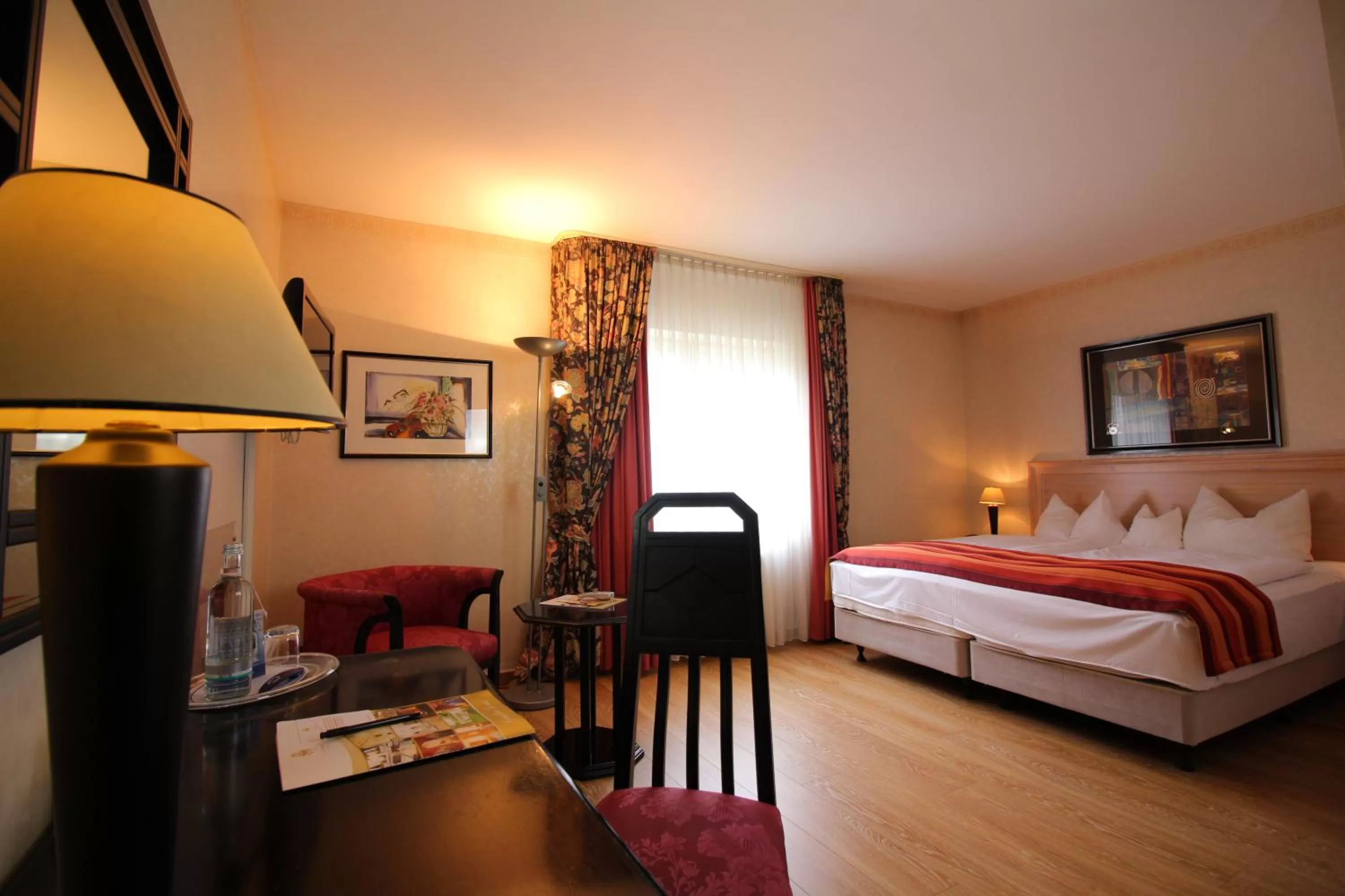 Photo of the whole room, Bed in Hotel Am Mühlenteich