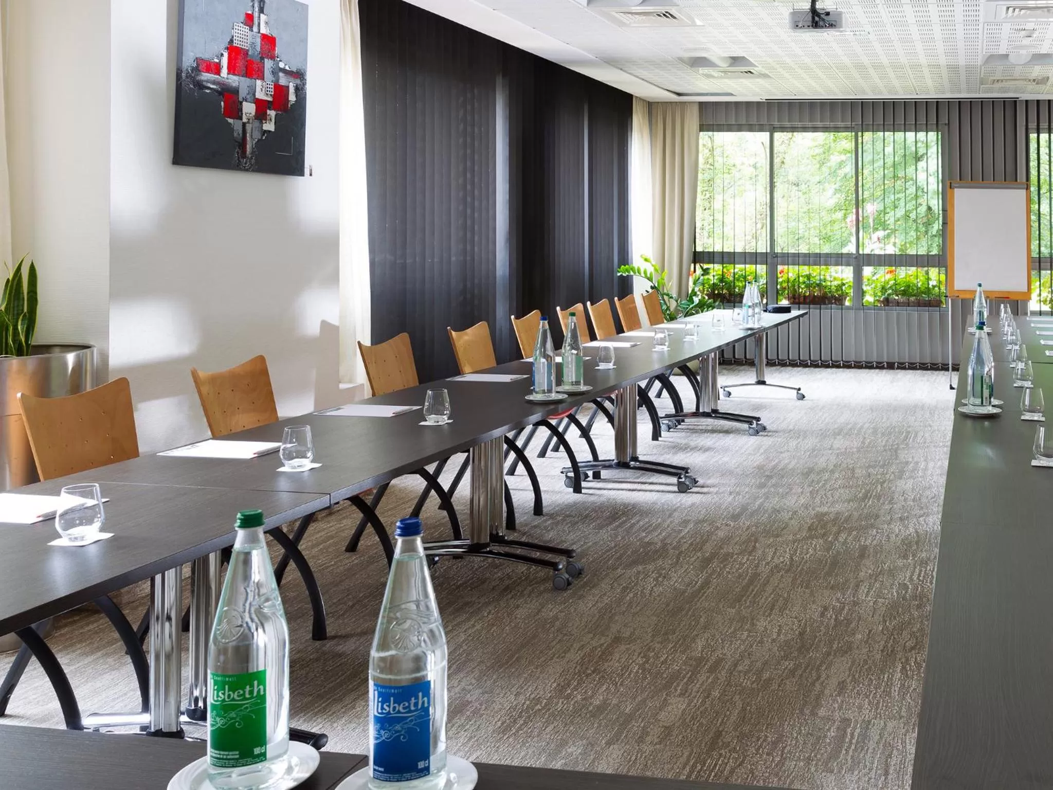 Meeting/conference room in Hotel Restaurant & Spa Verte Vallée