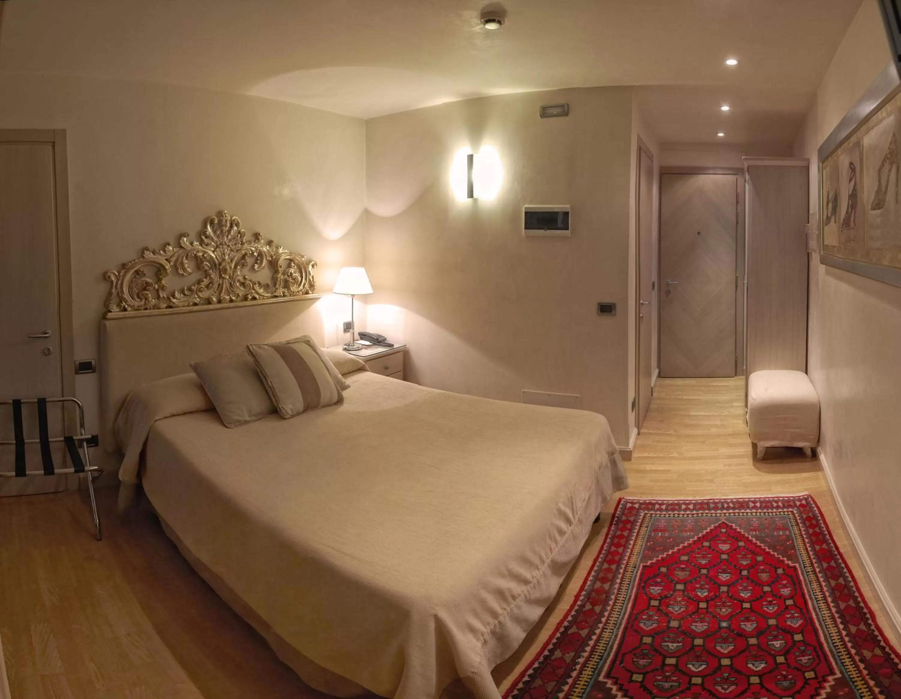 Bed in Hotel Liassidi Palace