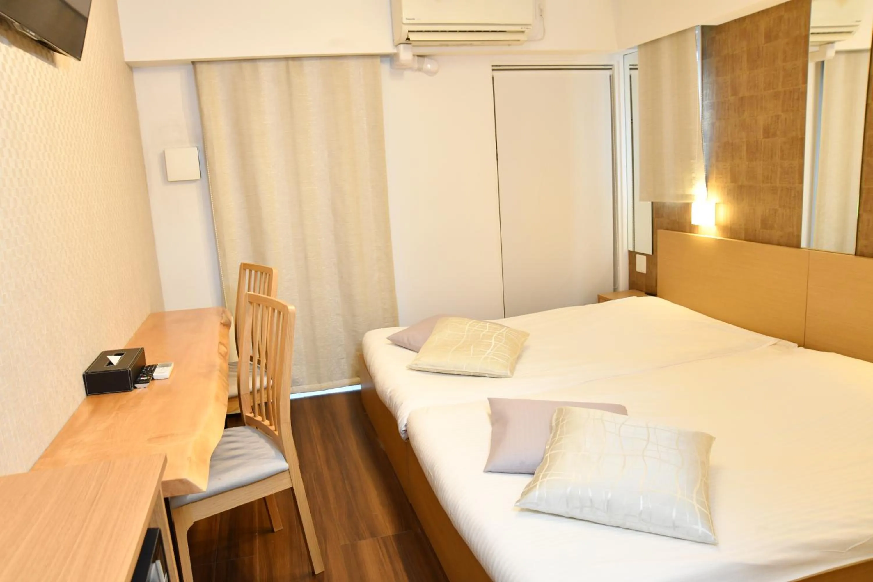 Photo of the whole room, Bed in Hotel Axas Nihonbashi