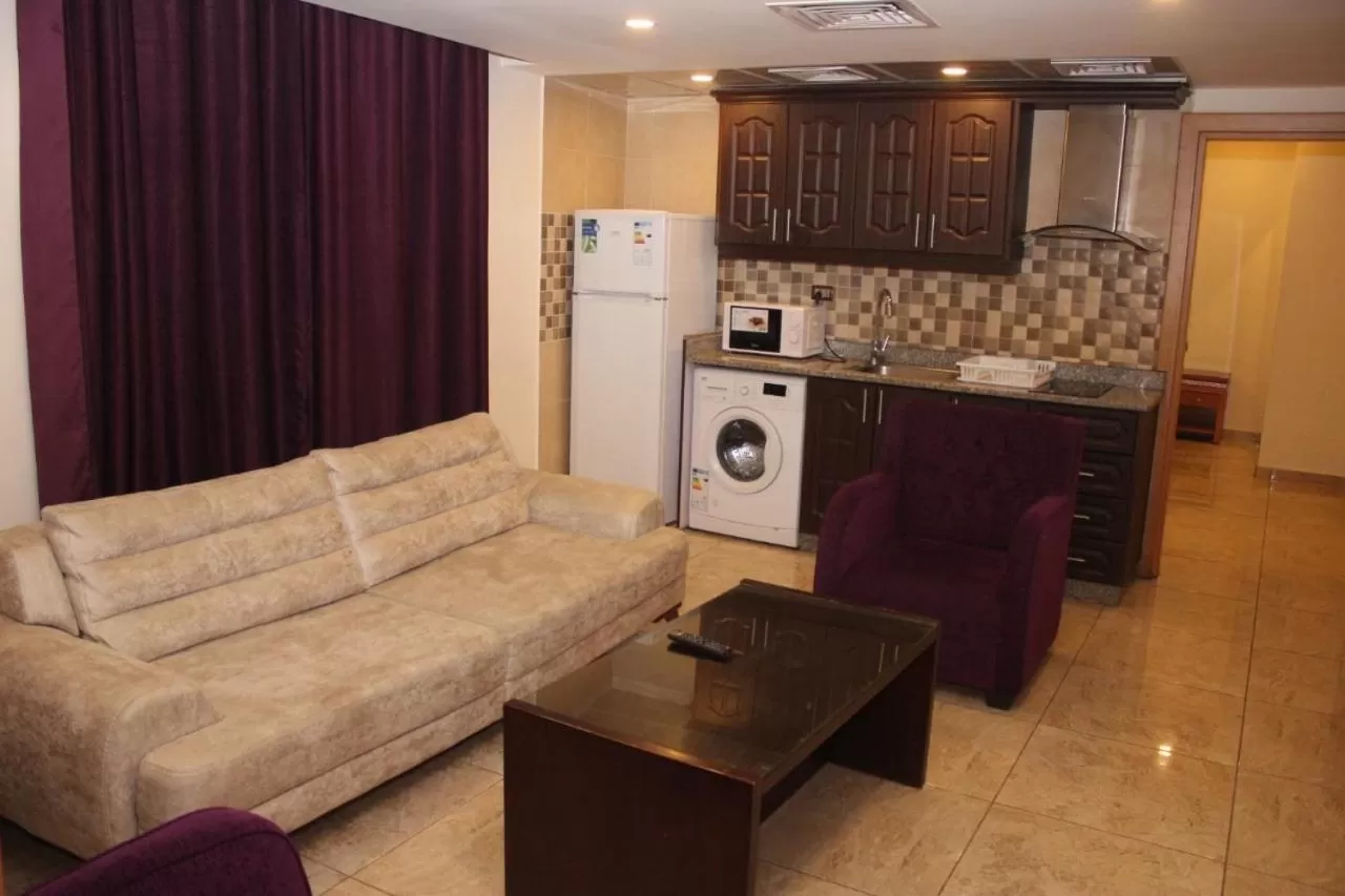 Kitchen or kitchenette, Kitchen/Kitchenette in Jawharet Alswefiah Hotel Suites