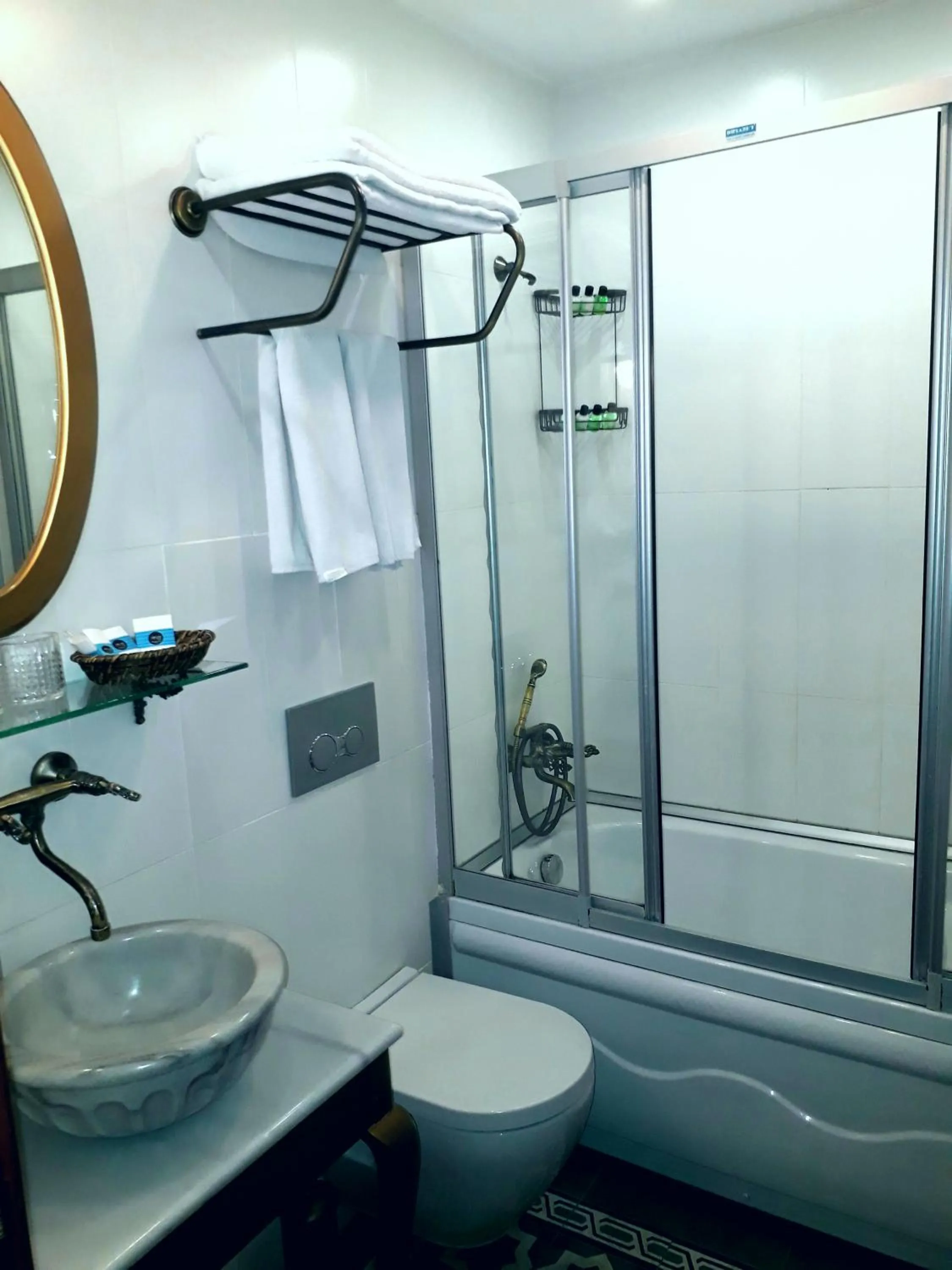 Bathroom in Merial Hotel Sultanahmet