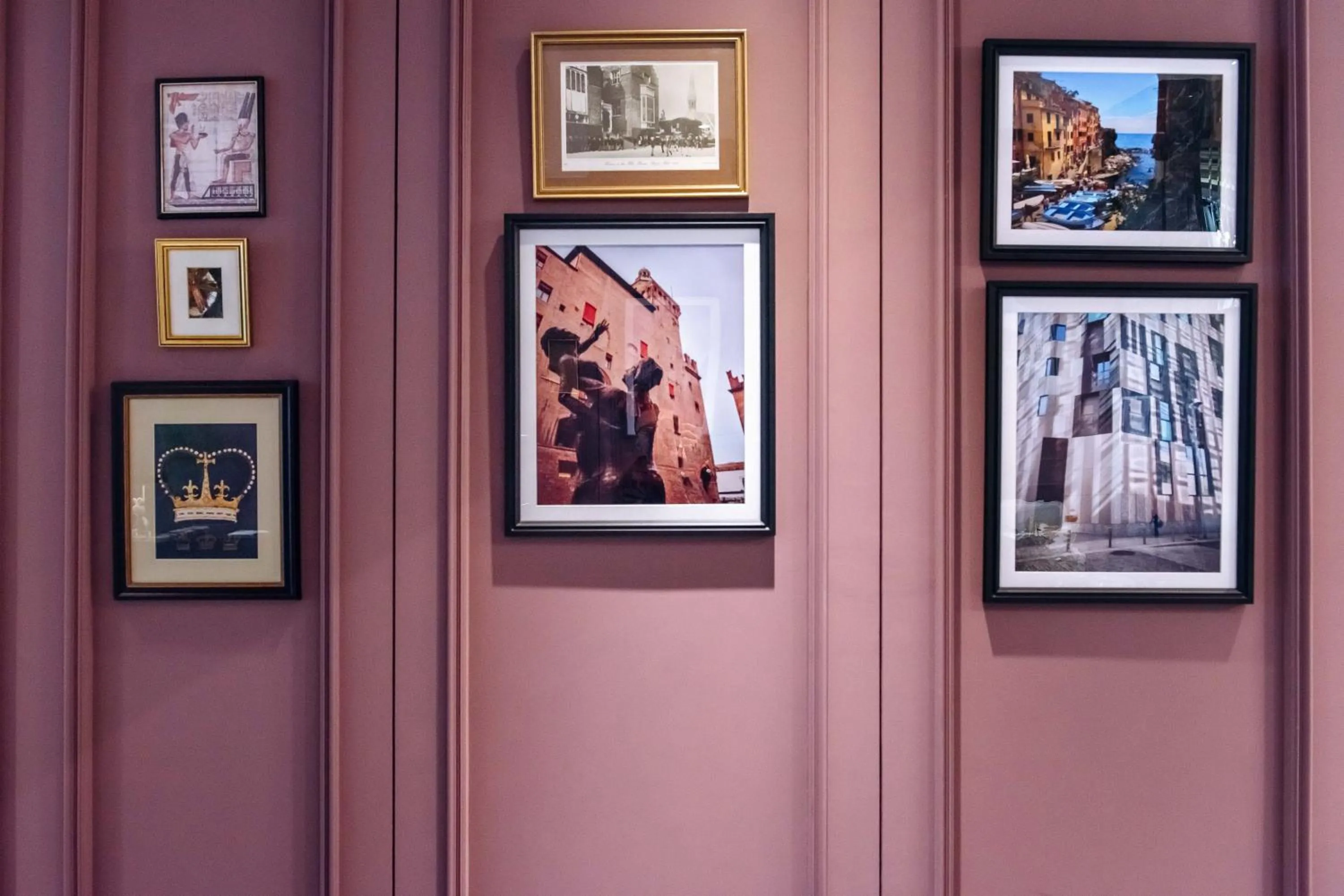 Decorative detail in Just Palace Hotel