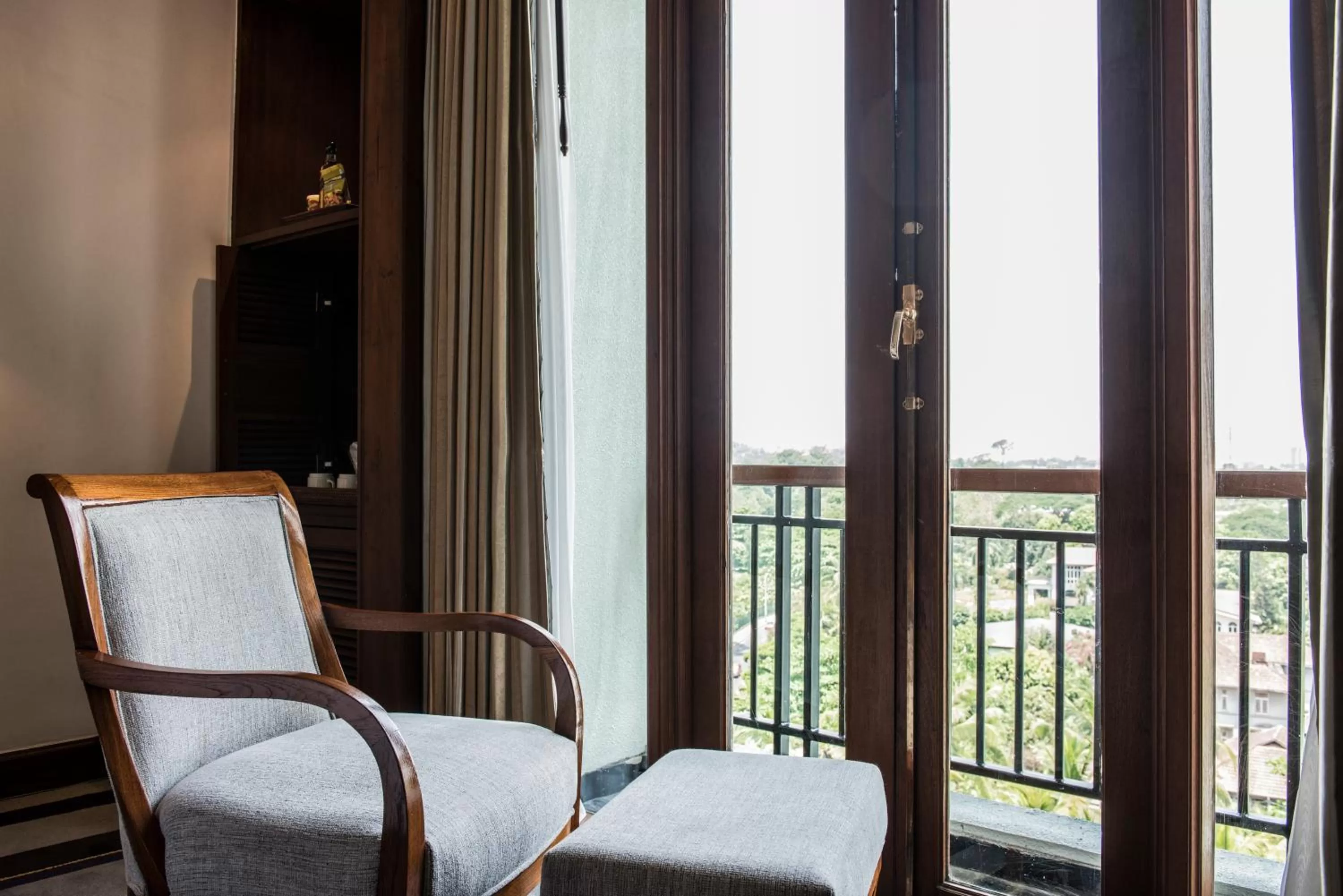 Balcony/Terrace in Chatrium Hotel Royal Lake Yangon