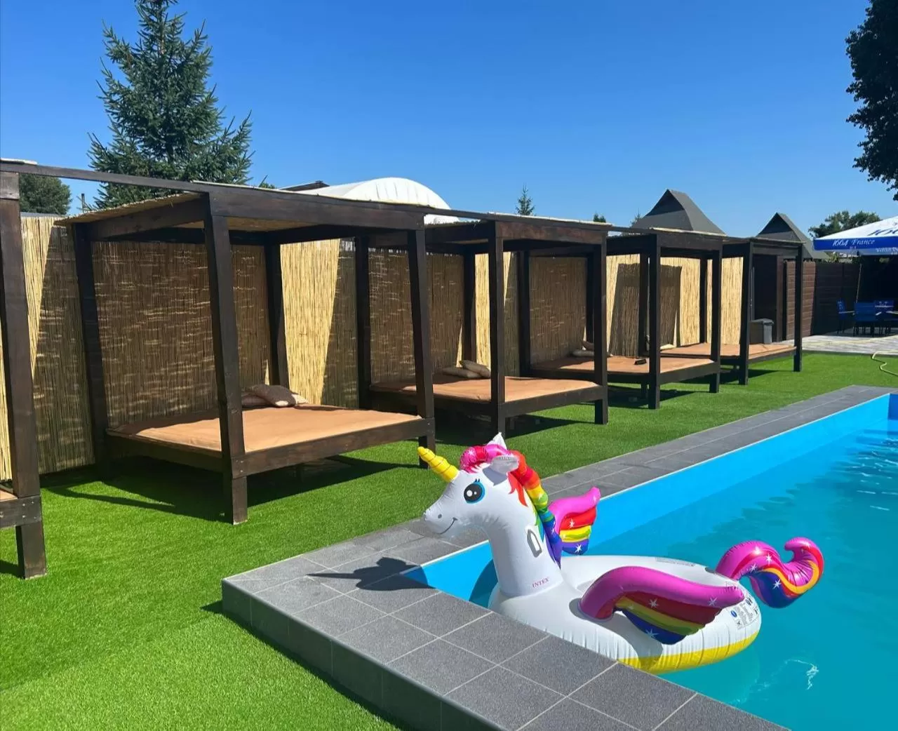 Day in Hotel and Entertaiment Complex Vlada