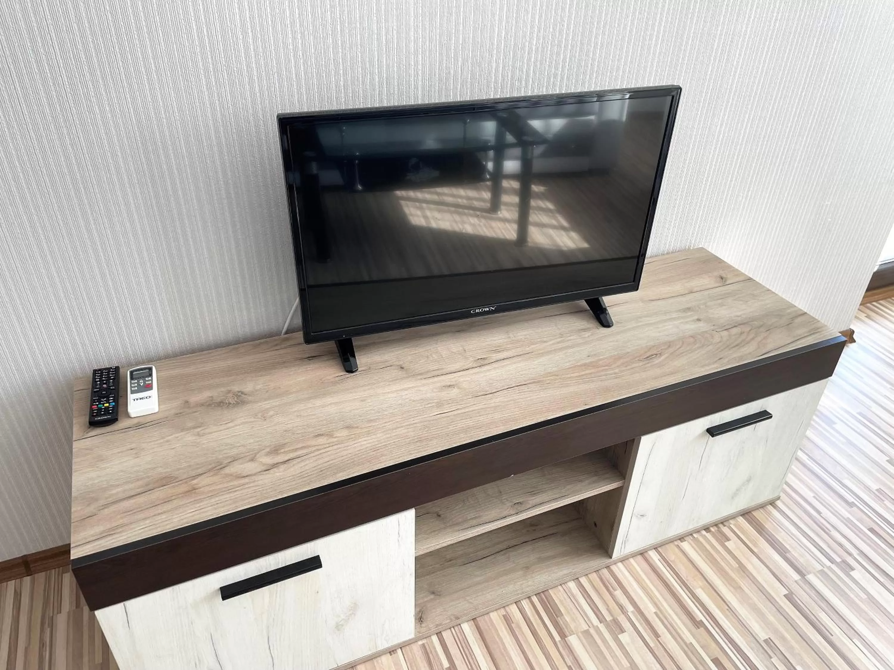 TV/Entertainment Center in Apartments Stamopolu Lux economy class
