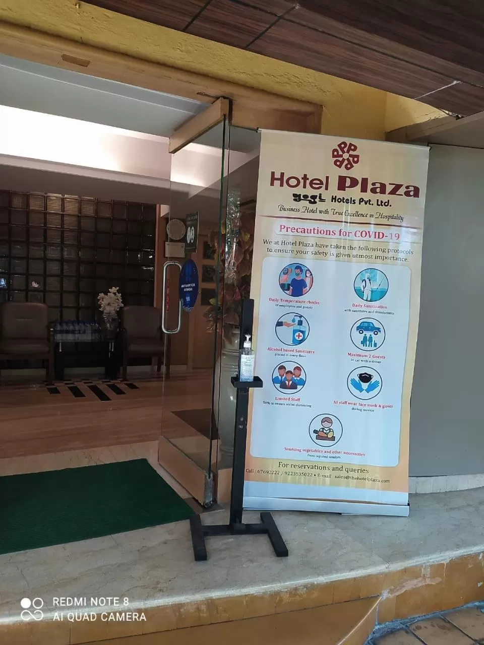 Facade/entrance in Hotel Plaza