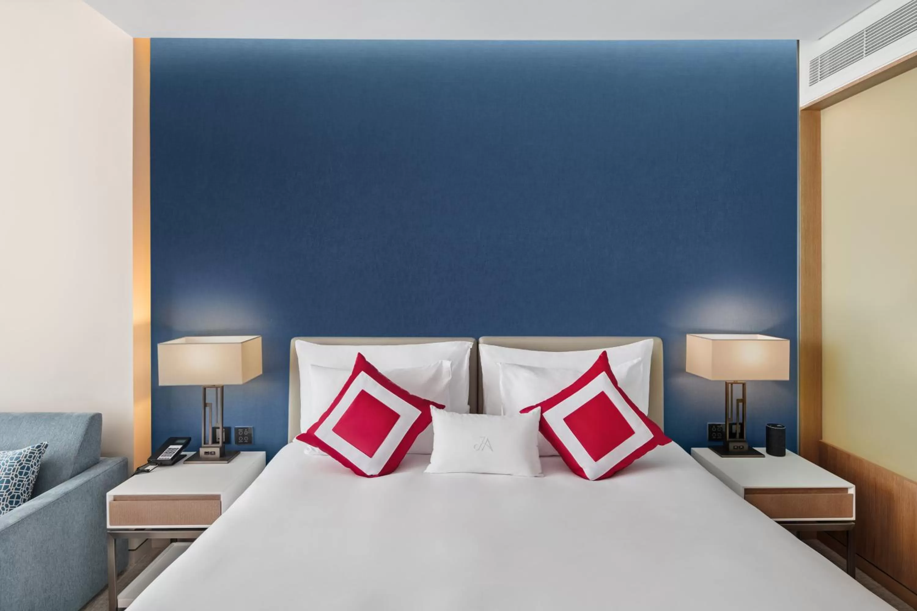 Golf View Room - King Bed with Splash Park, Beach Access & Free Shuttle to Shopping Malls in JA Lake View Hotel, Dubai