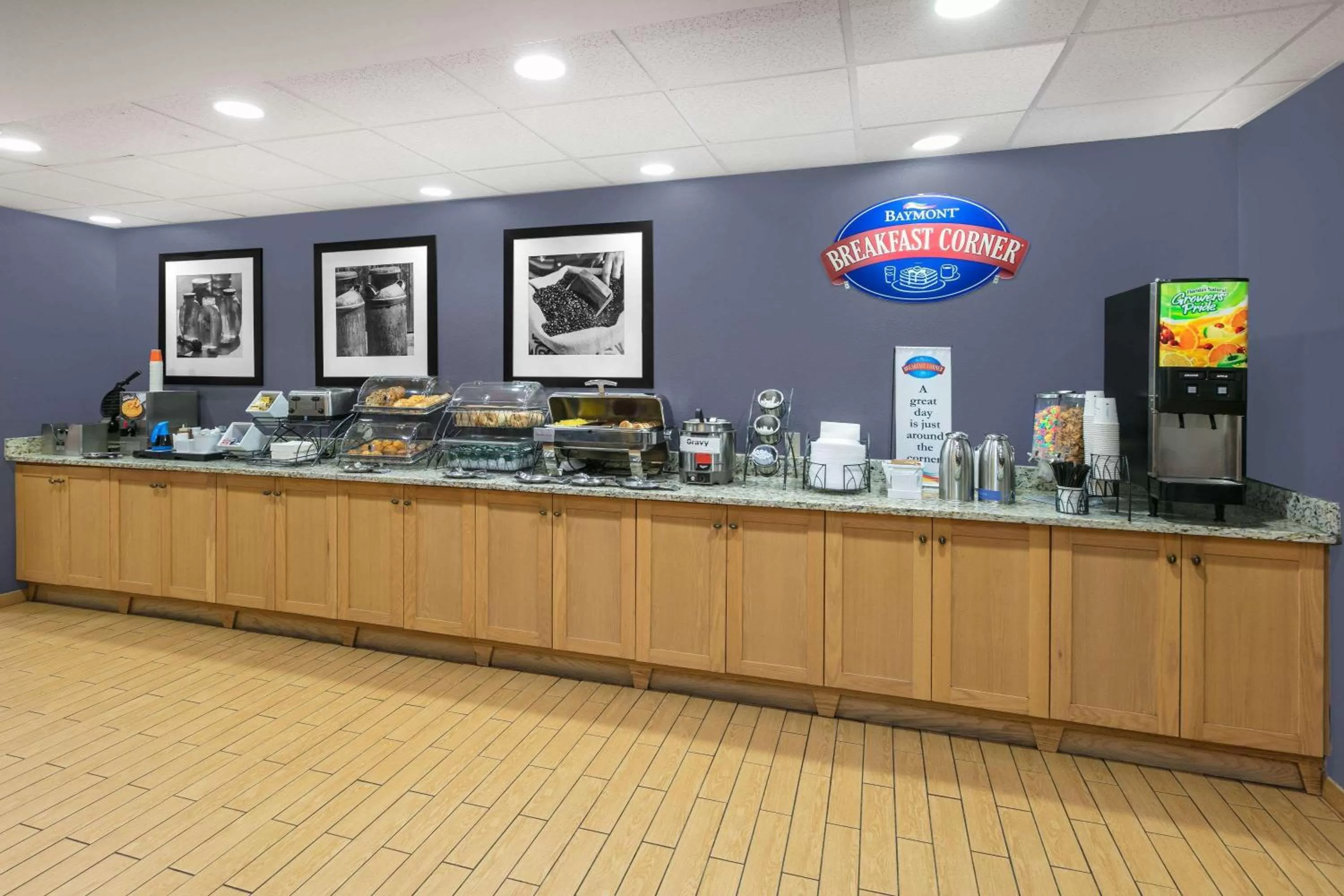 Restaurant/places to eat in Baymont by Wyndham Oklahoma City/Quail Springs