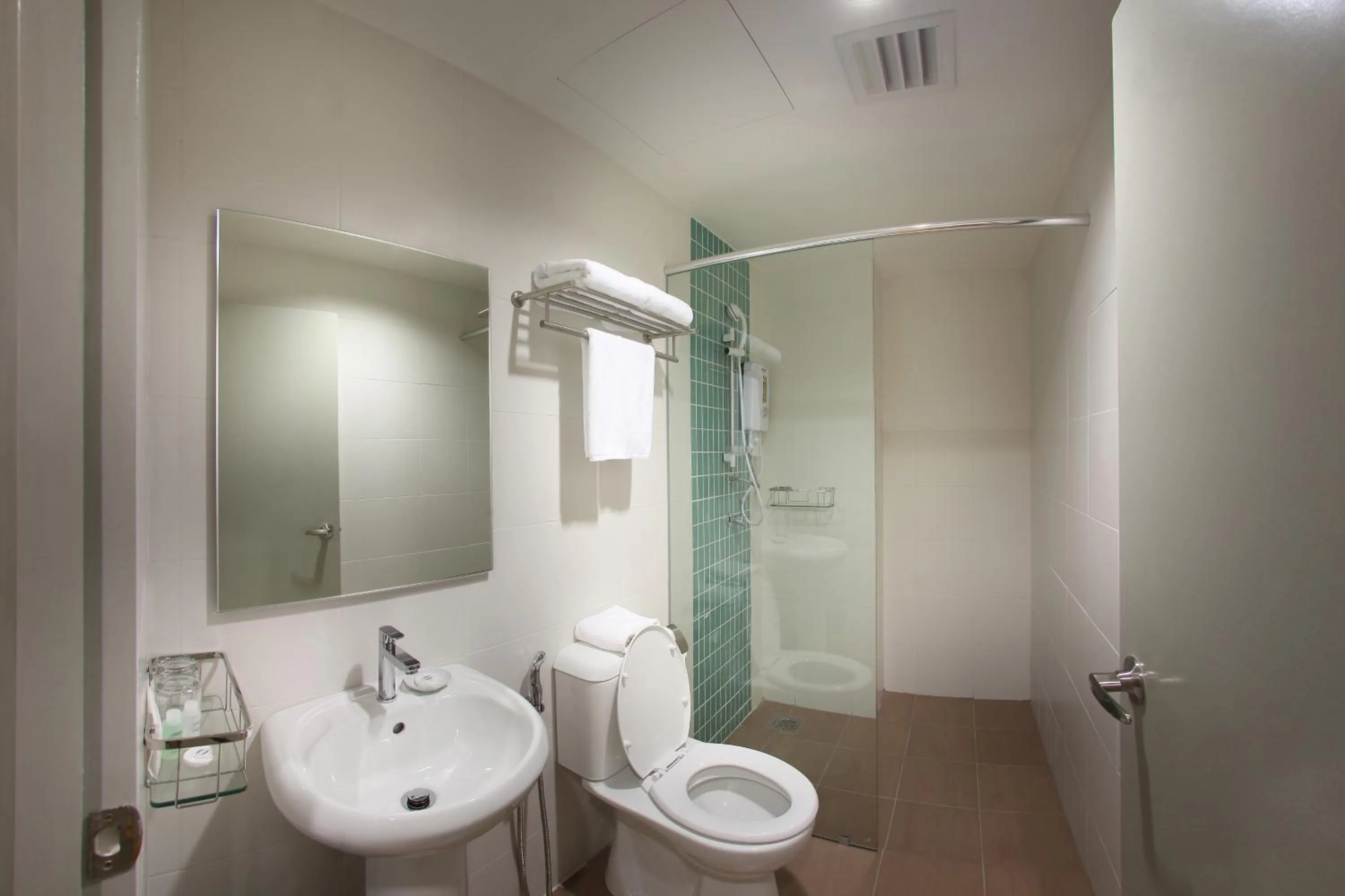 Bathroom in Hotel Mincott