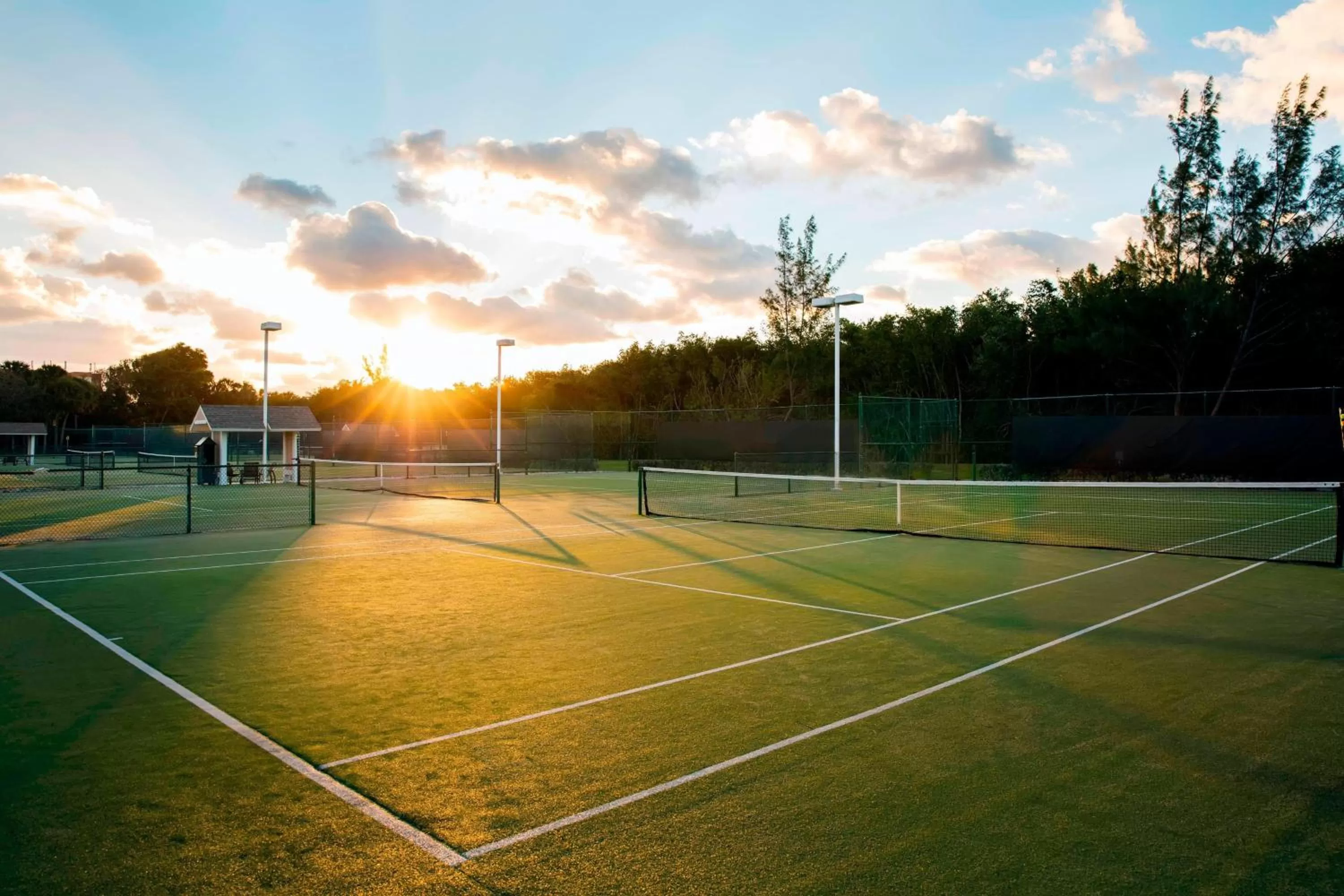 Tennis court in Marriott Hutchinson Island Resort & Beach Villas, Golf & Marina