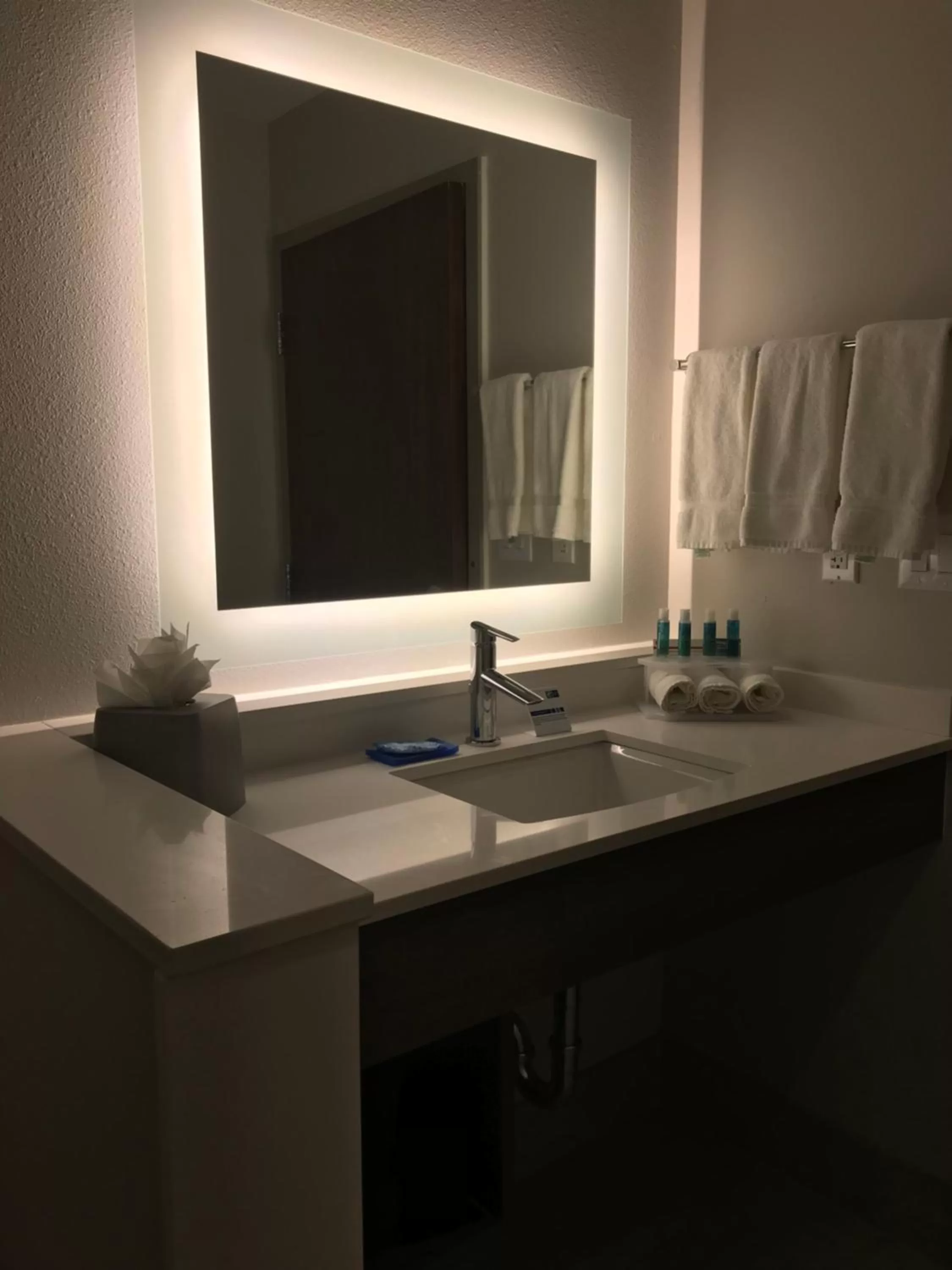 Bathroom in Holiday Inn Express & Suites Houston Southwest Galleria Area by IHG