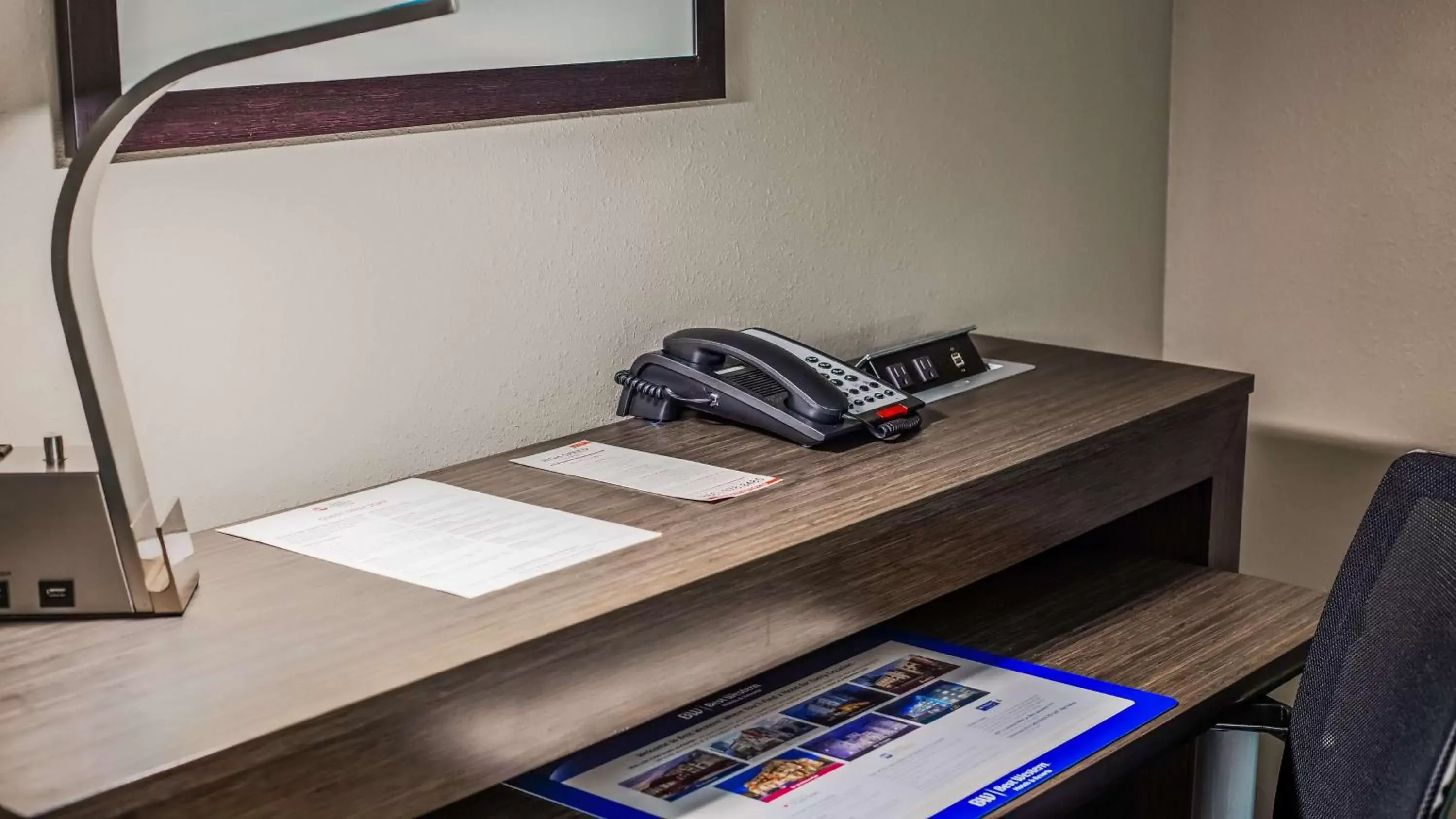 Queen Room with Two Queen Beds and Kitchen - Non Smoking in Best Western Plus Pasadena Inn & Suites Queen Room with Two Queen Beds and Kitchen - Non Smoking in Best Western Plus Pasadena Inn & Suites