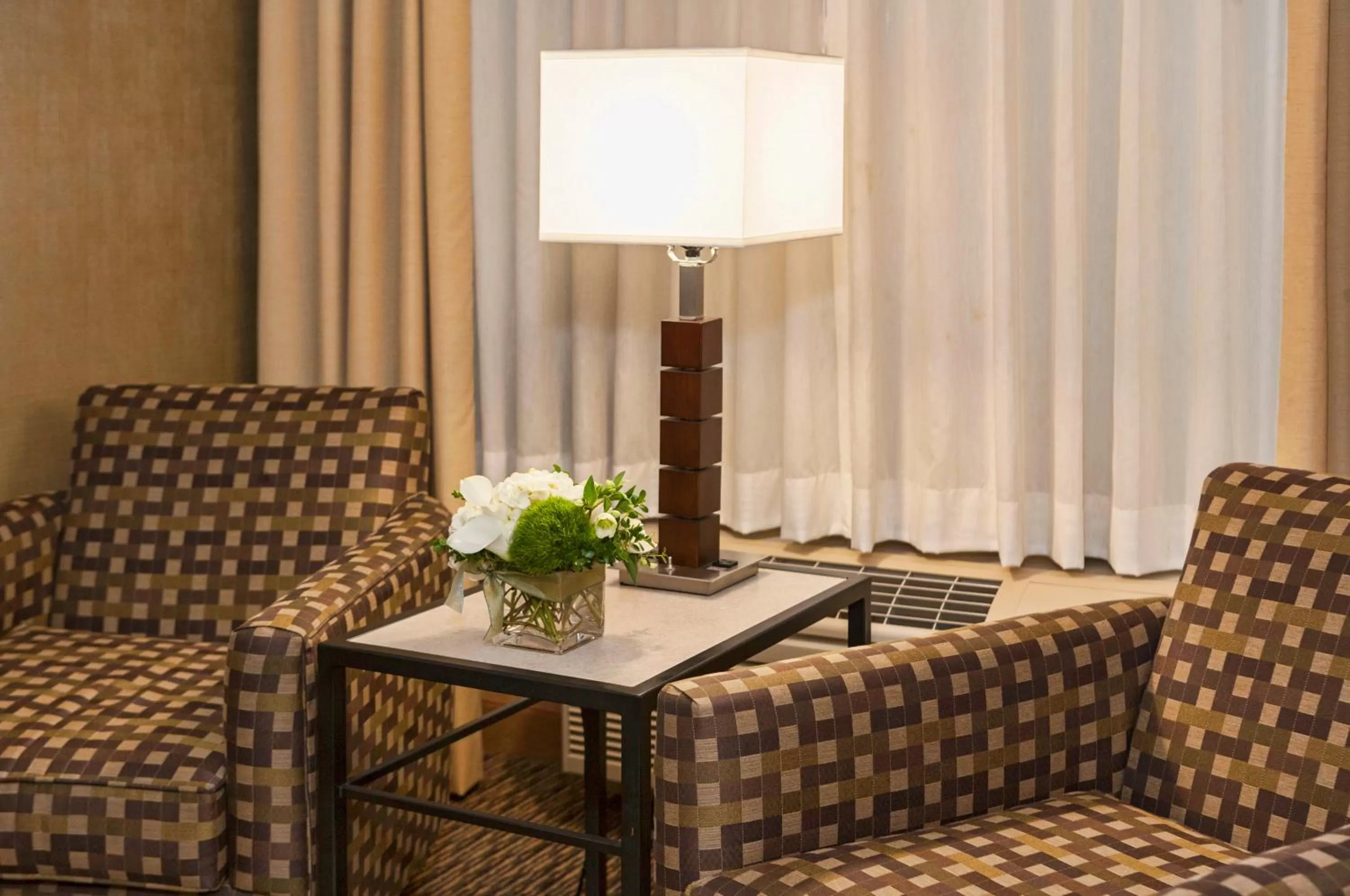 Seating area in The Inn on Lake Superior