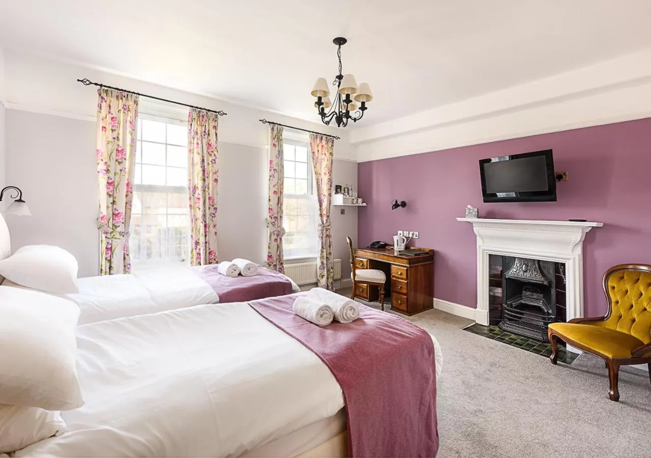 Photo of the whole room, Bed in Sherbourne House