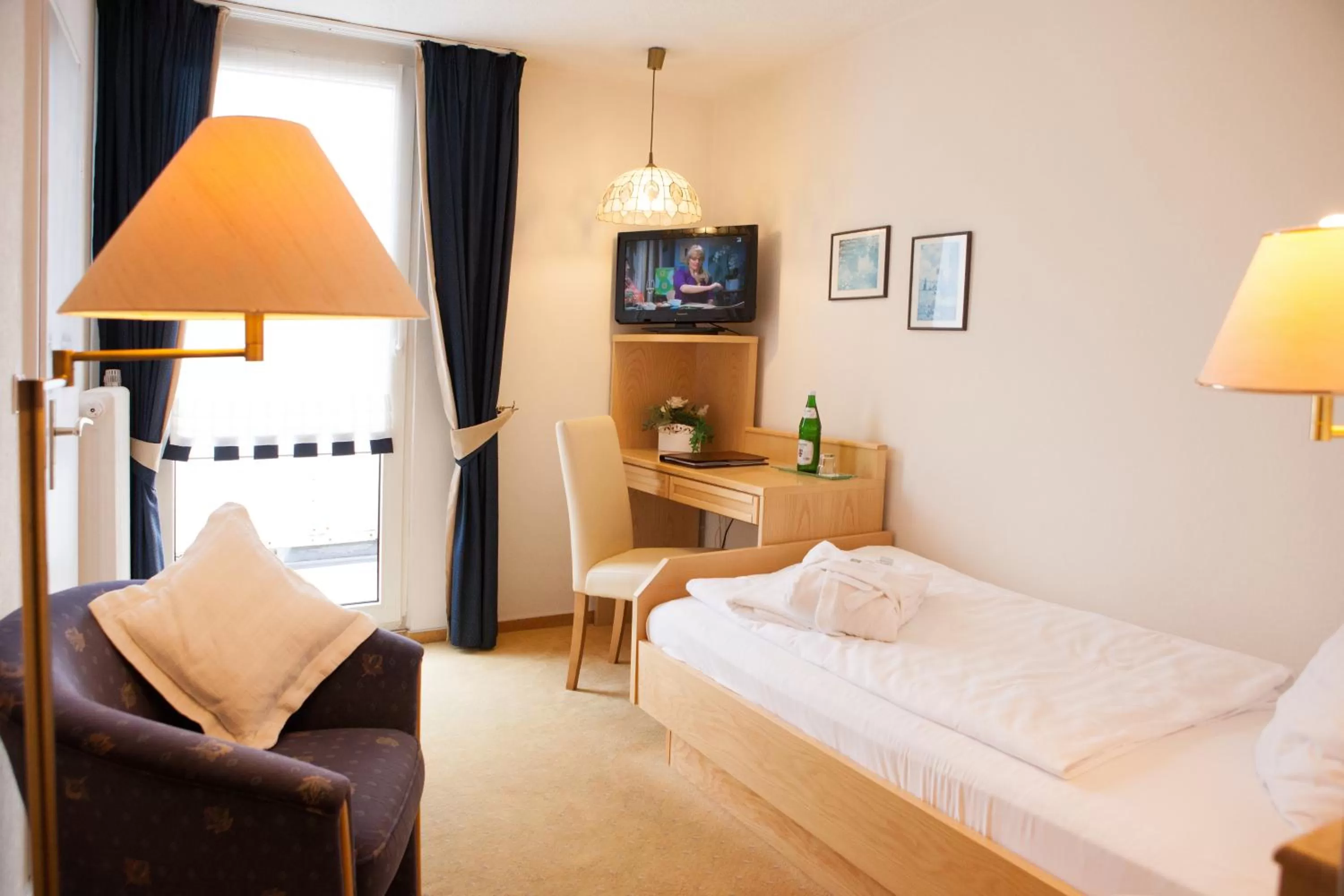 Photo of the whole room, Room Photo in Ferienhotel Haus Becker