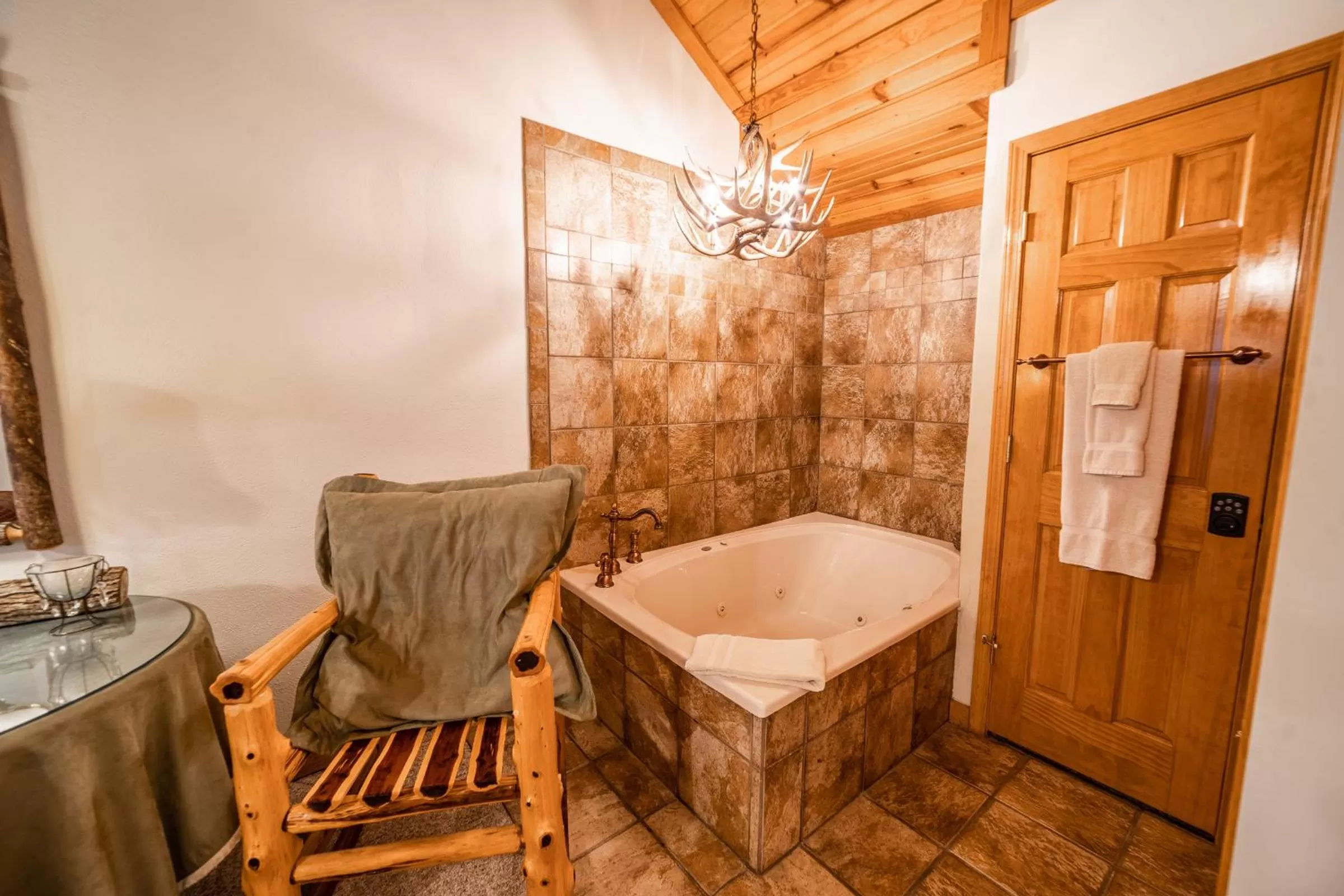 Bath in Cabins at Grand Mountain
