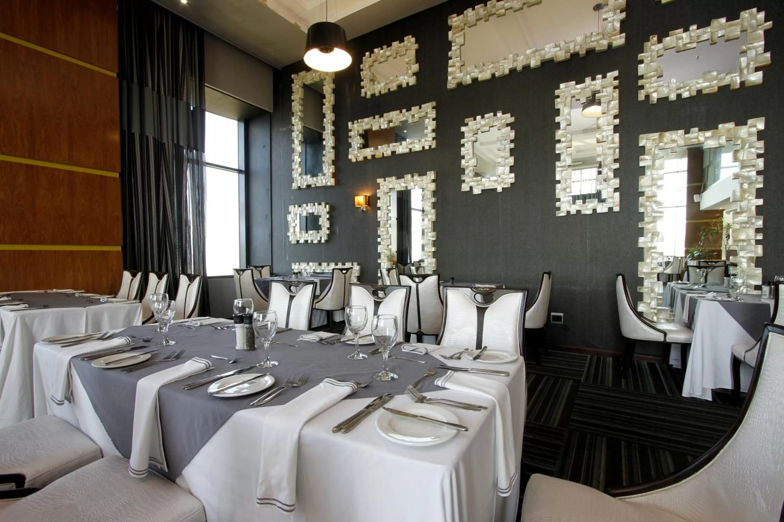 Restaurant/places to eat in Coastlands Umhlanga Hotel and Convention Centre