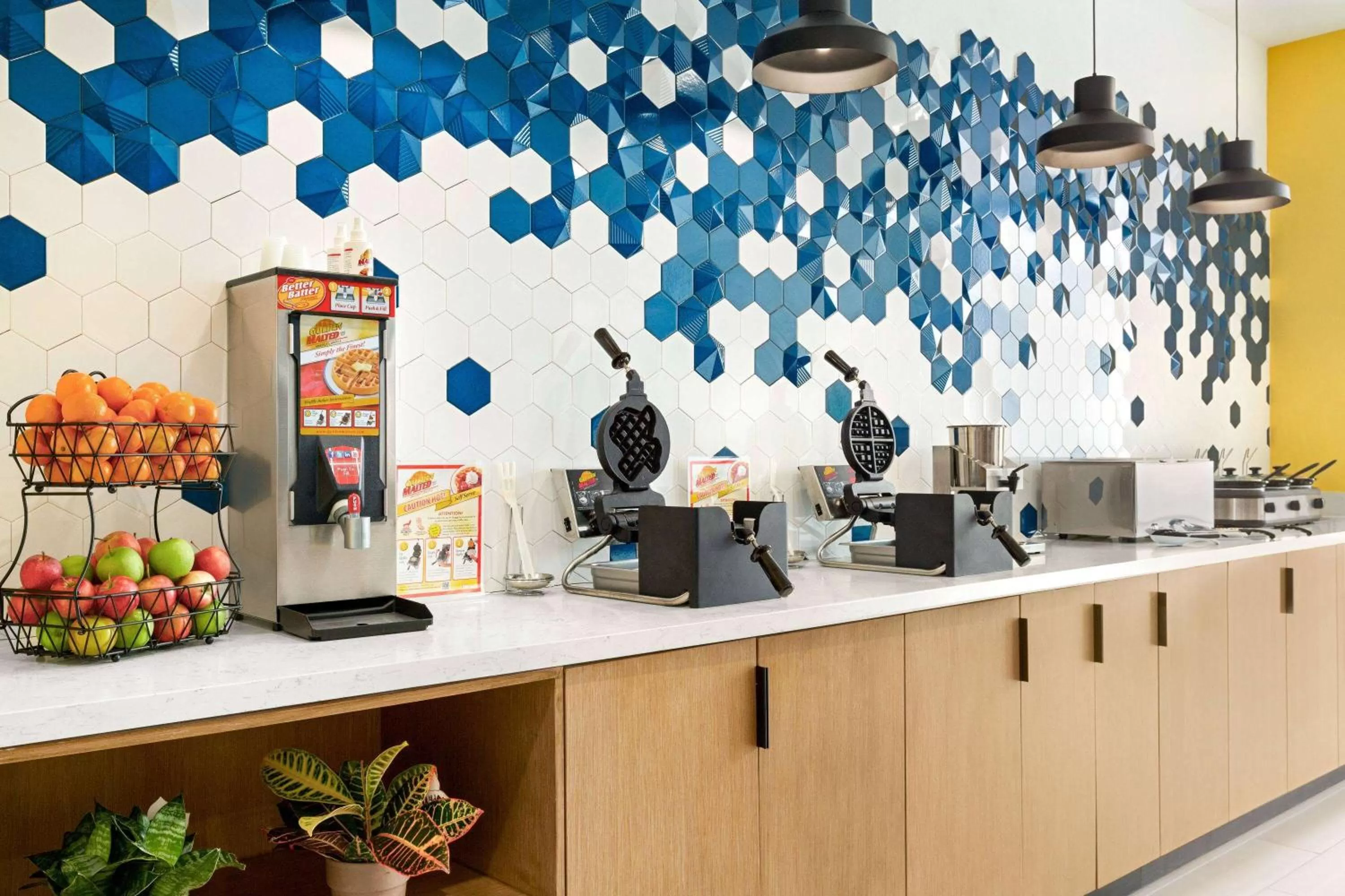 Restaurant/places to eat in La Quinta by Wyndham Richmond-Sugarland