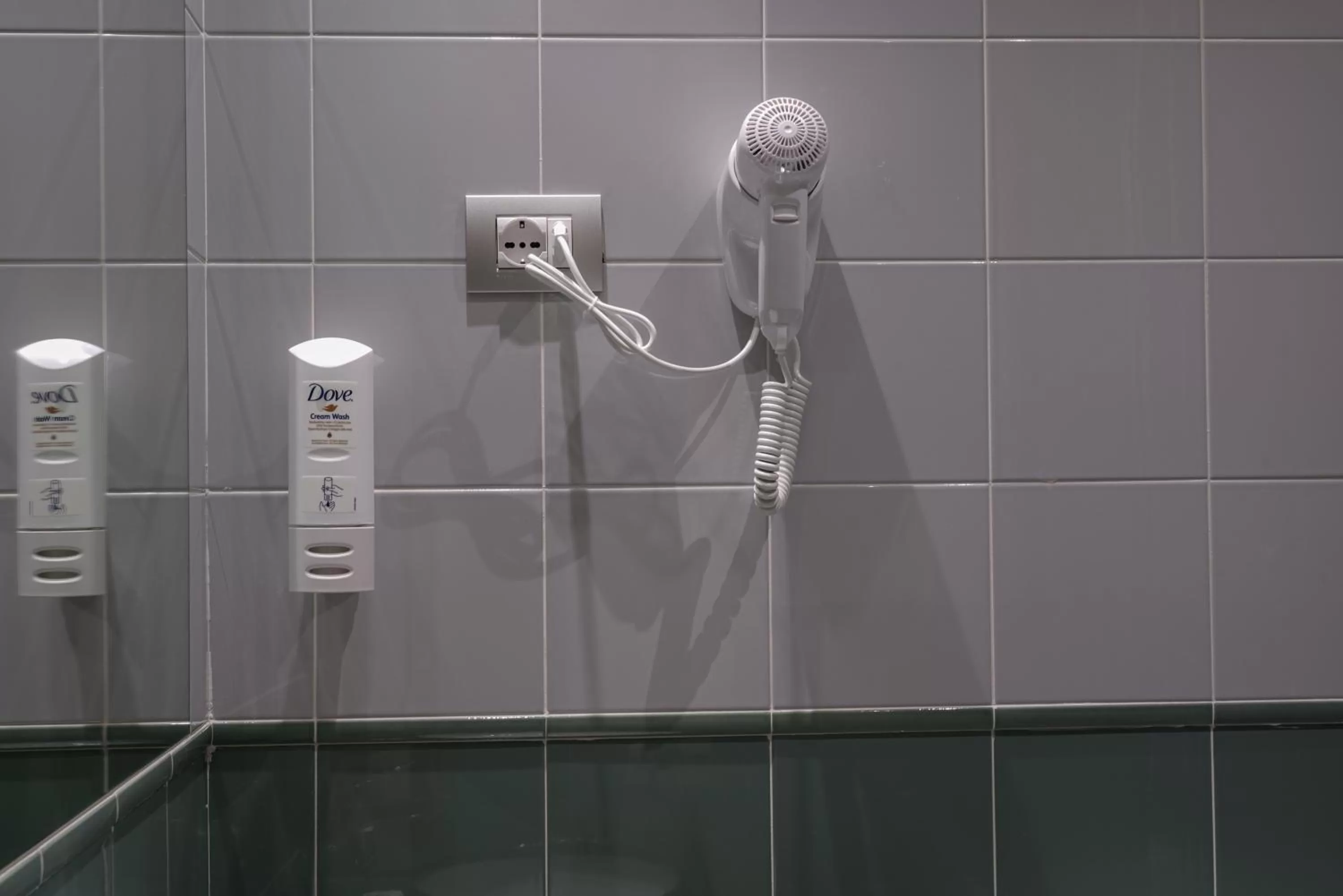 La Meridiana Bleisure Hotel