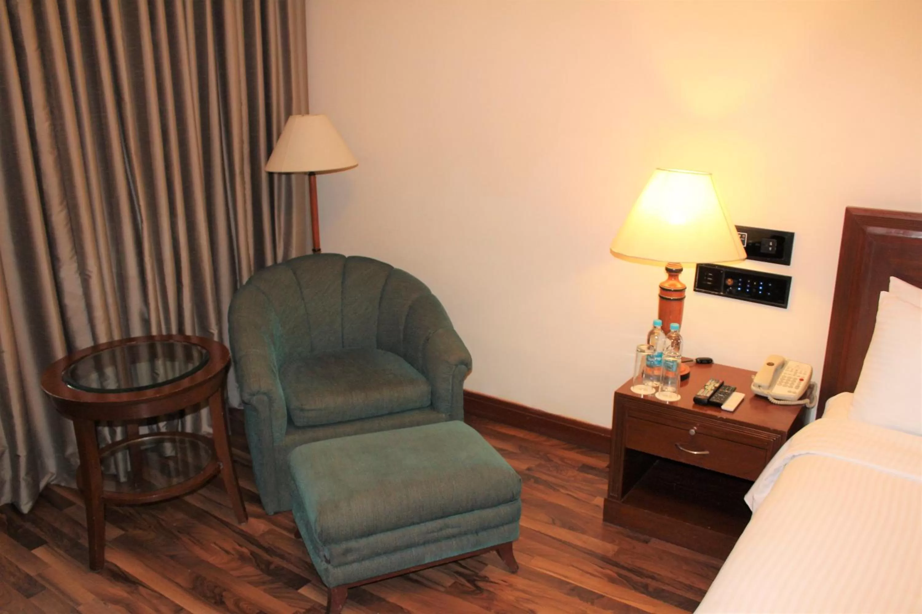 Living room, Bed in The Accord Metropolitan