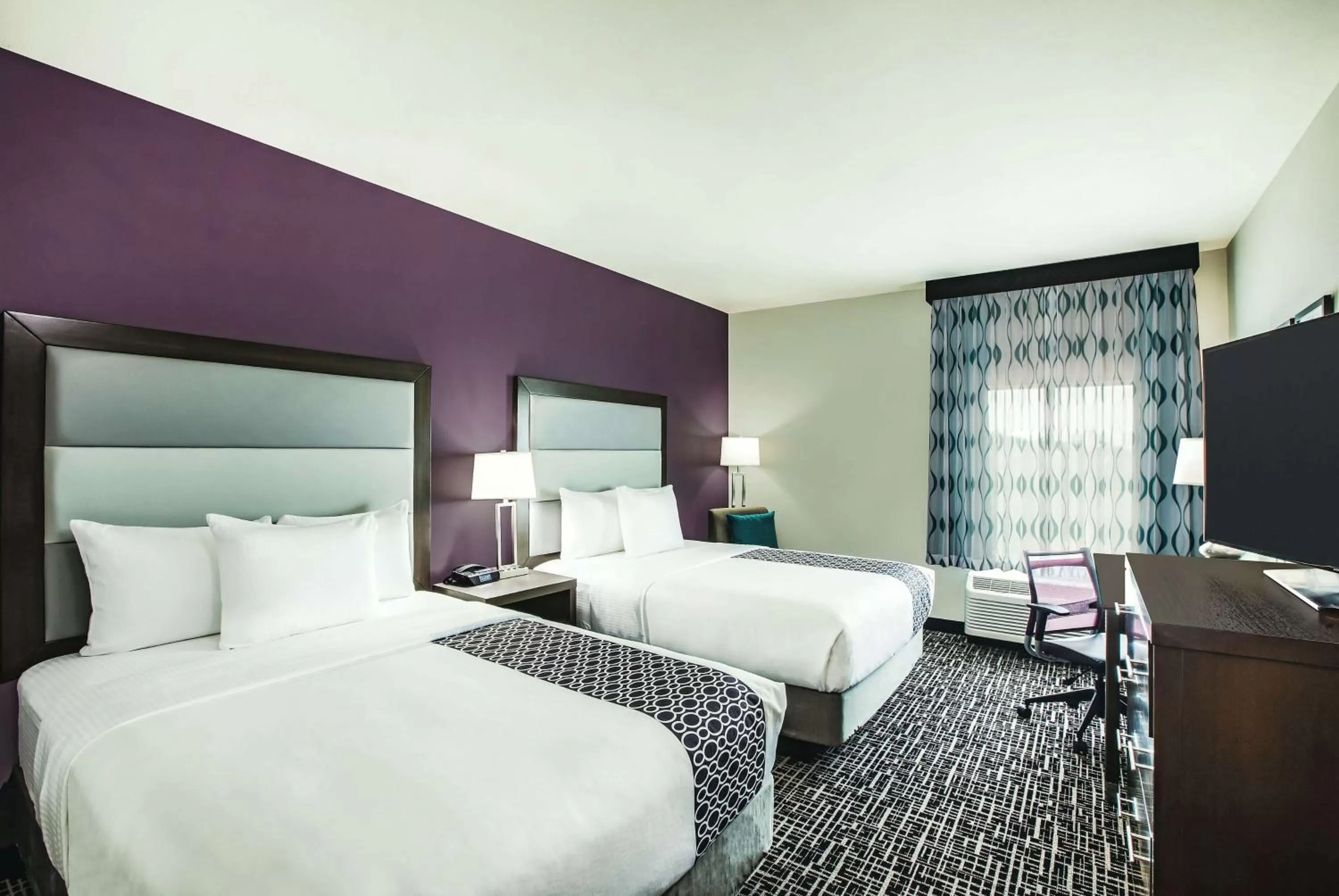 Photo of the whole room, Bed in La Quinta by Wyndham McAllen La Plaza Mall