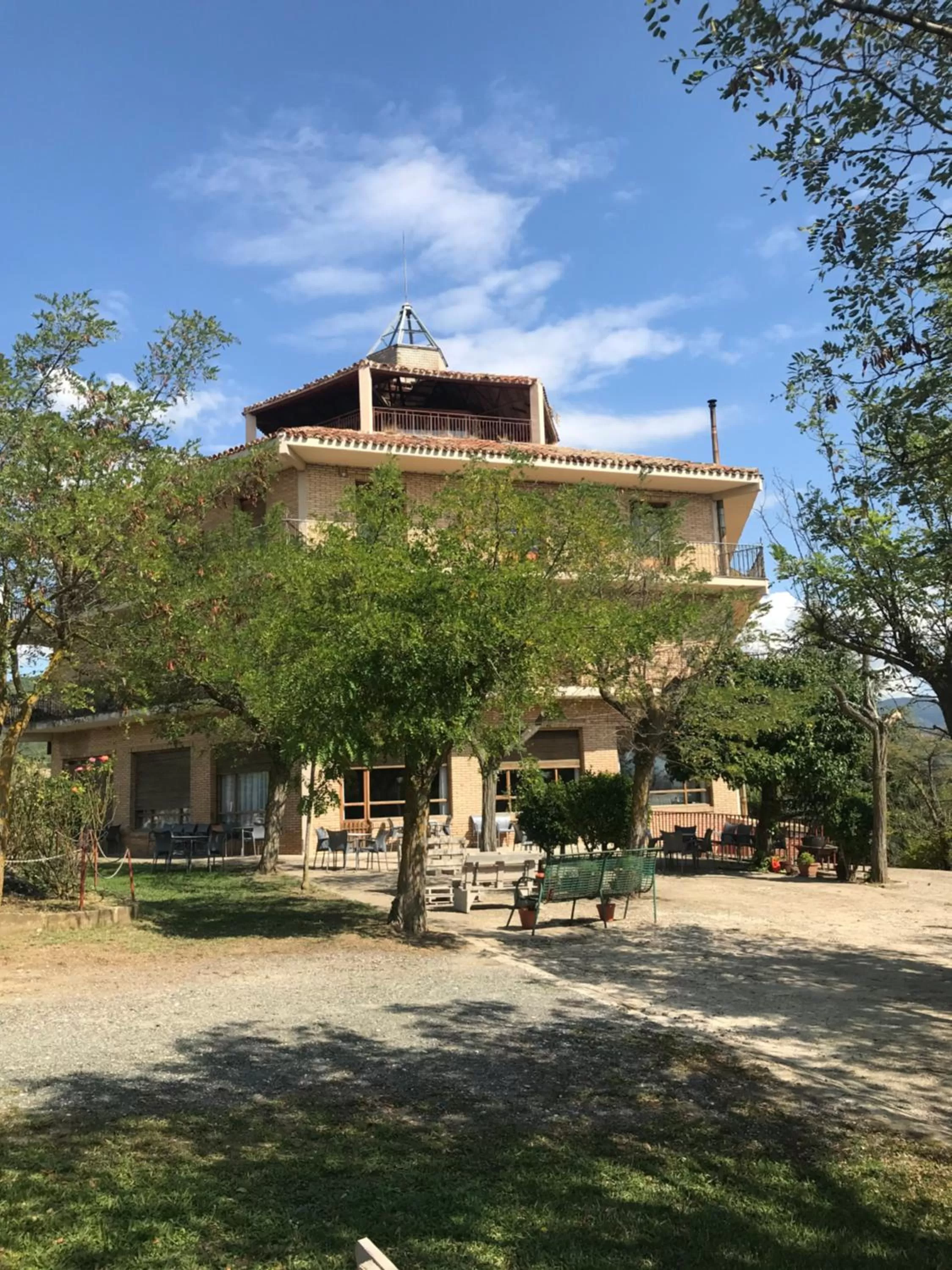 Facade/entrance in Portal De La Rioja