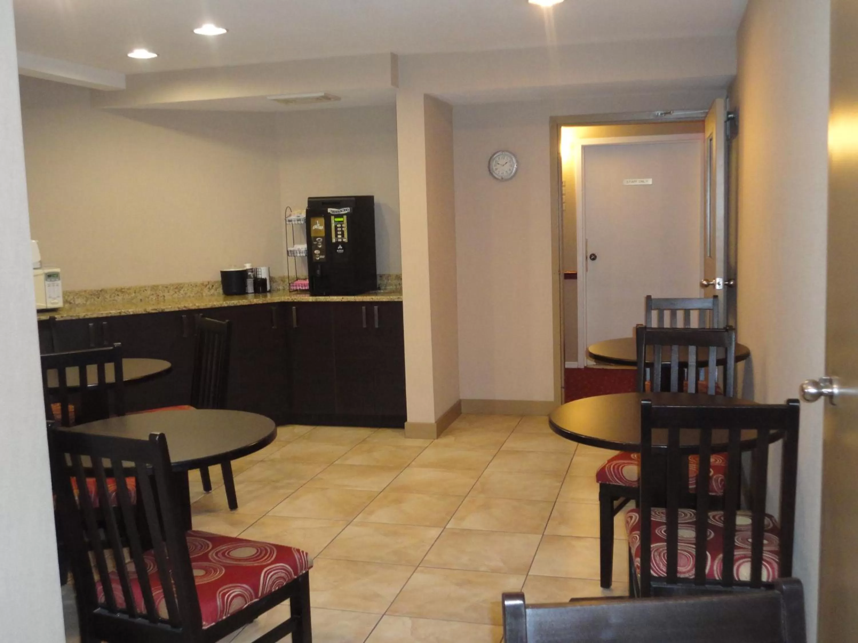 Restaurant/places to eat in Super 8 by Wyndham West Kelowna BC