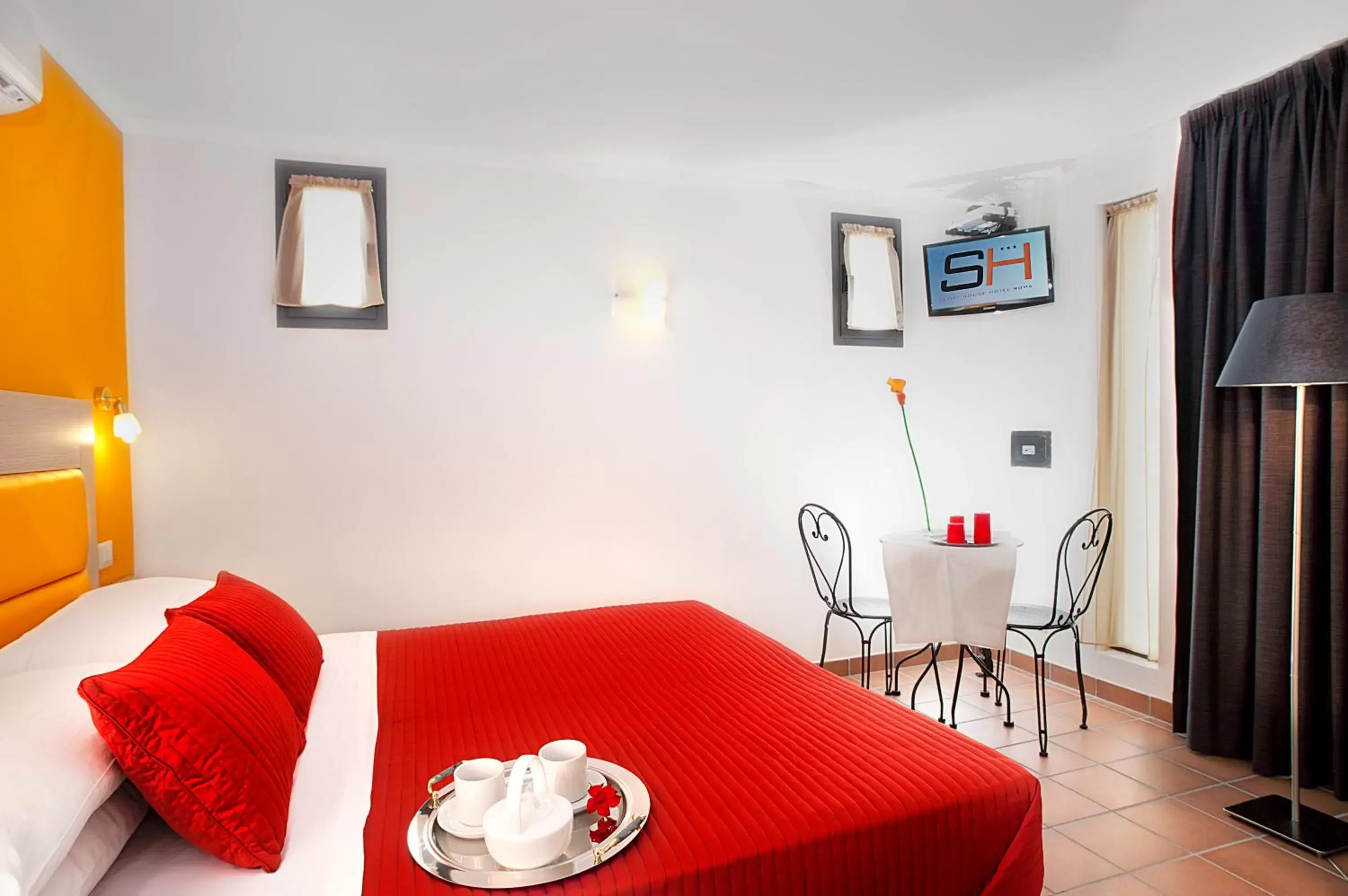 Quadruple Room in Hotel Scott House Quadruple Room in Hotel Scott House