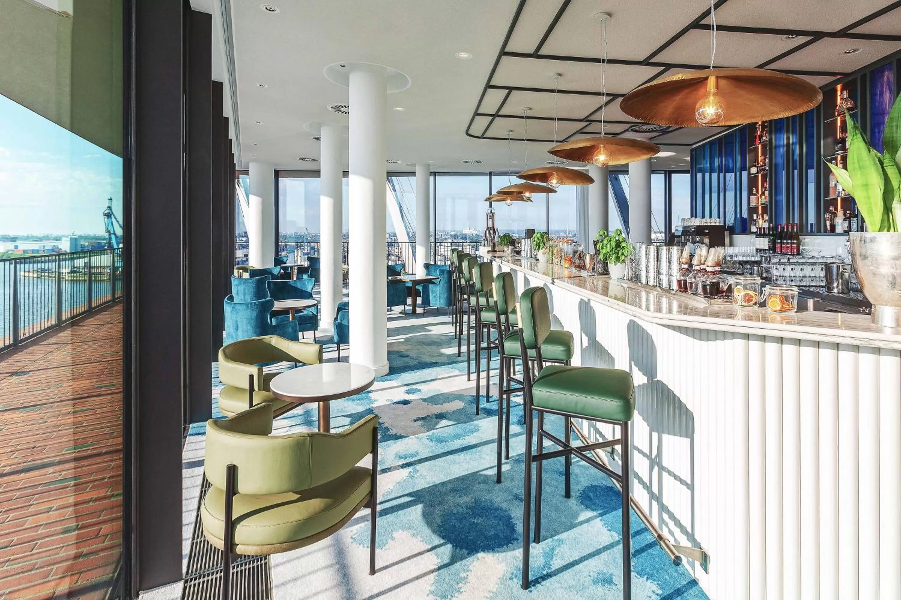 Lounge or bar in The Westin Hamburg Elbphilharmonie