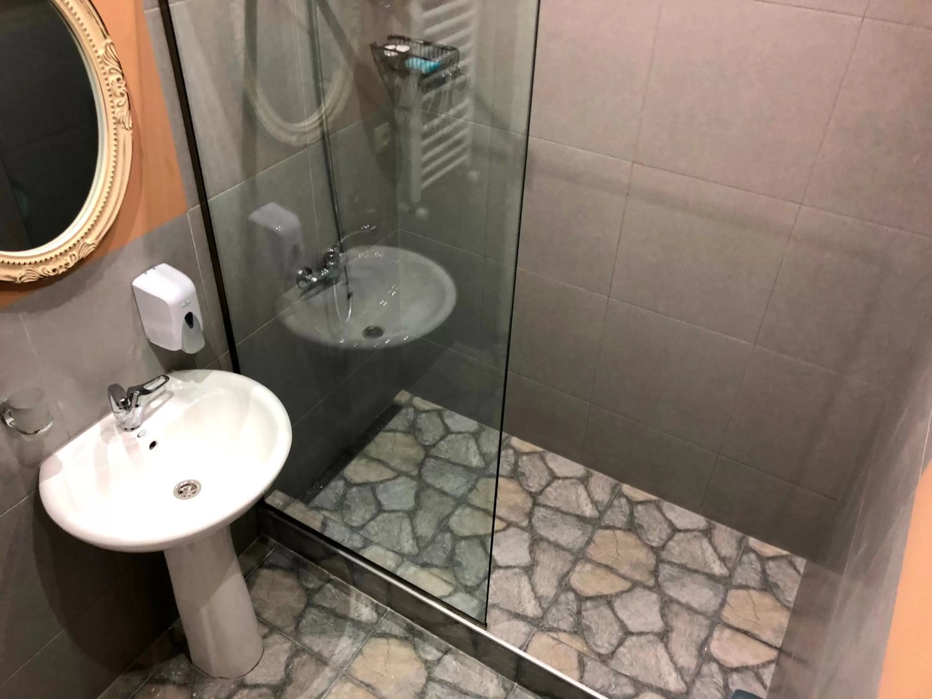 Bathroom in Hotel Kalanga