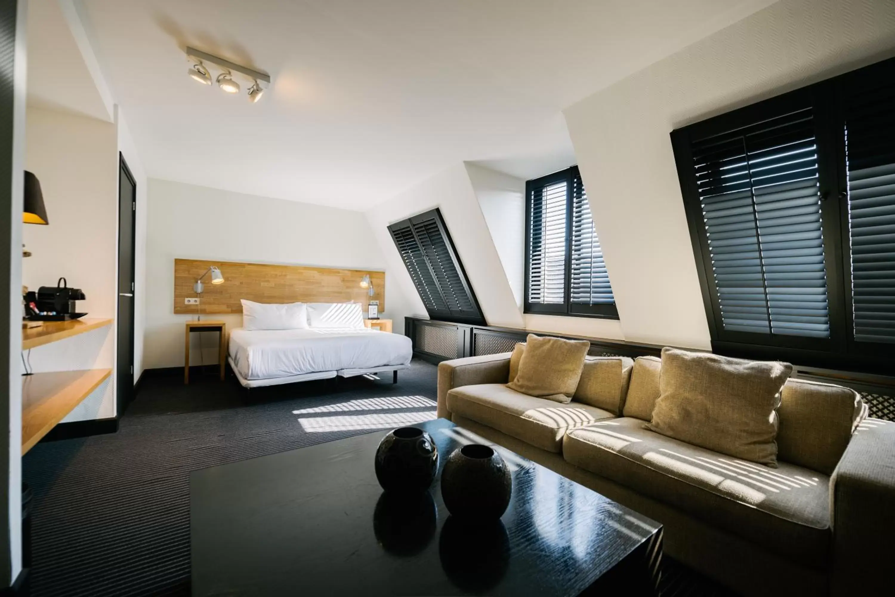 Junior Suite in Catalonia Vondel Amsterdam Junior Suite in Catalonia Vondel Amsterdam