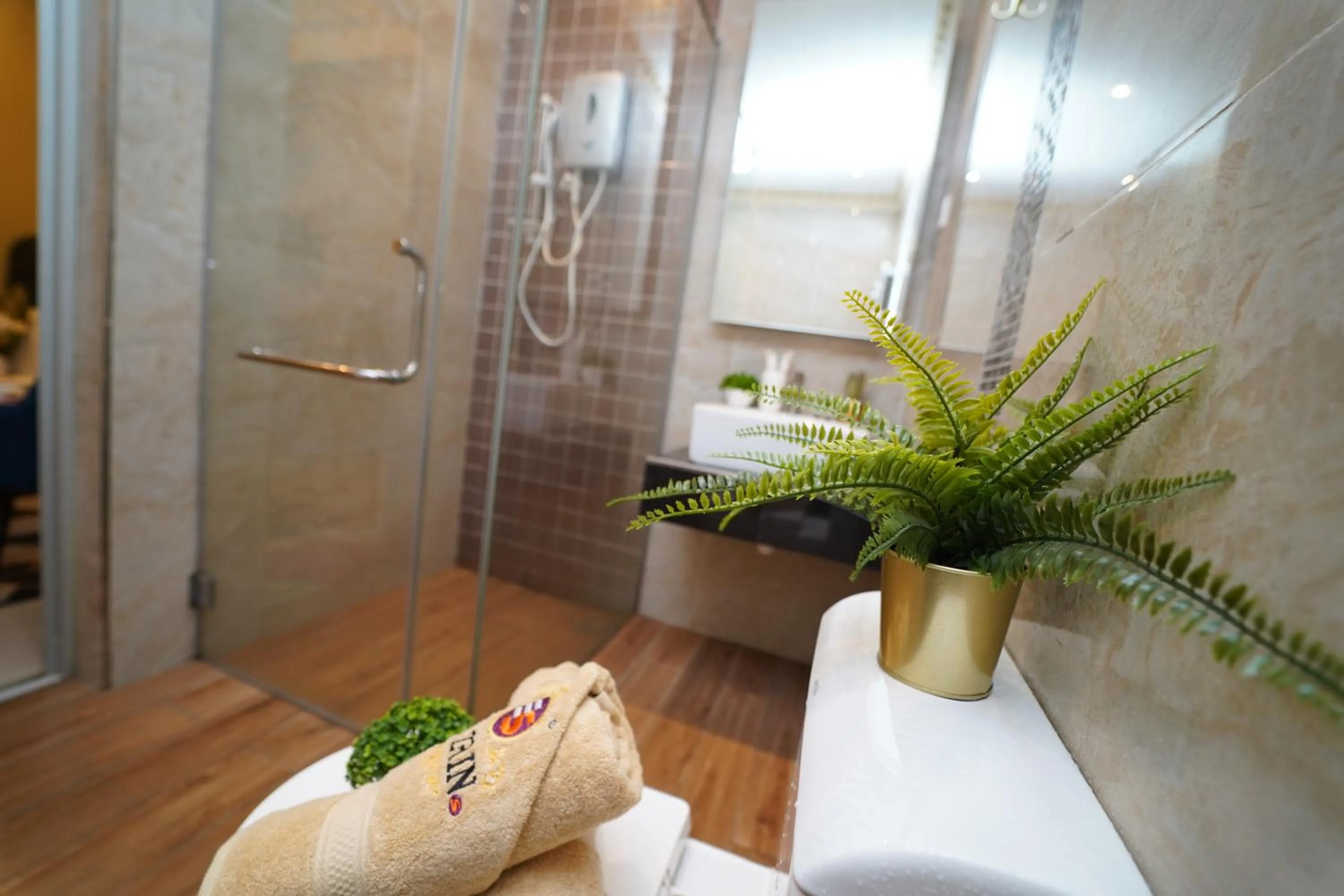 Ghazrin's Classic Hotel JB