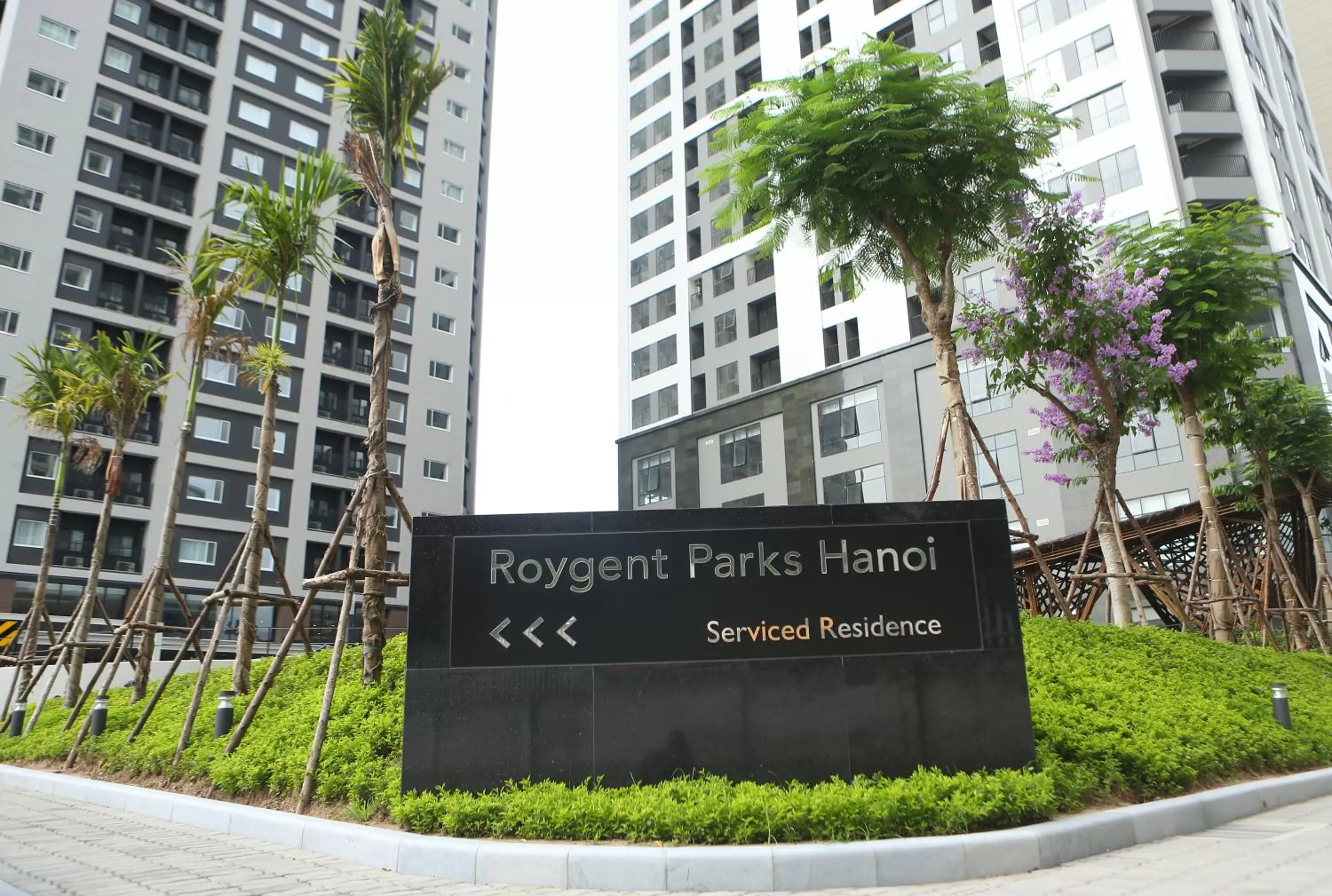 Facade/entrance in Roygent Parks Hanoi