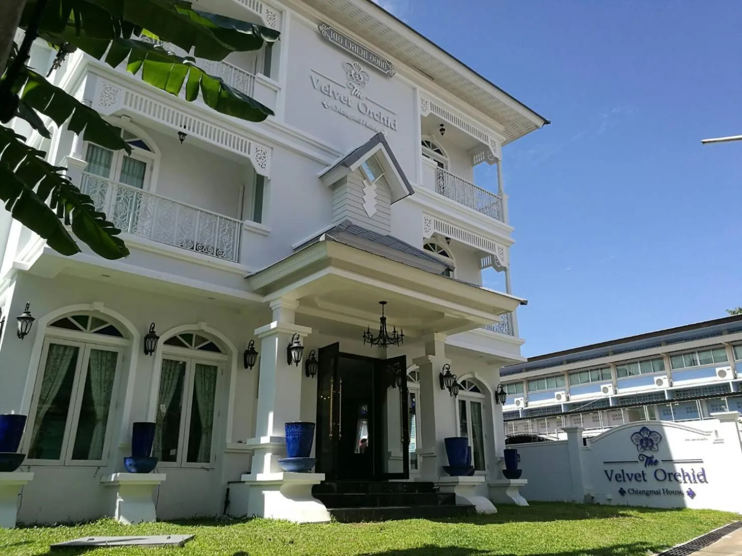 Facade/entrance in The Velvet Orchid