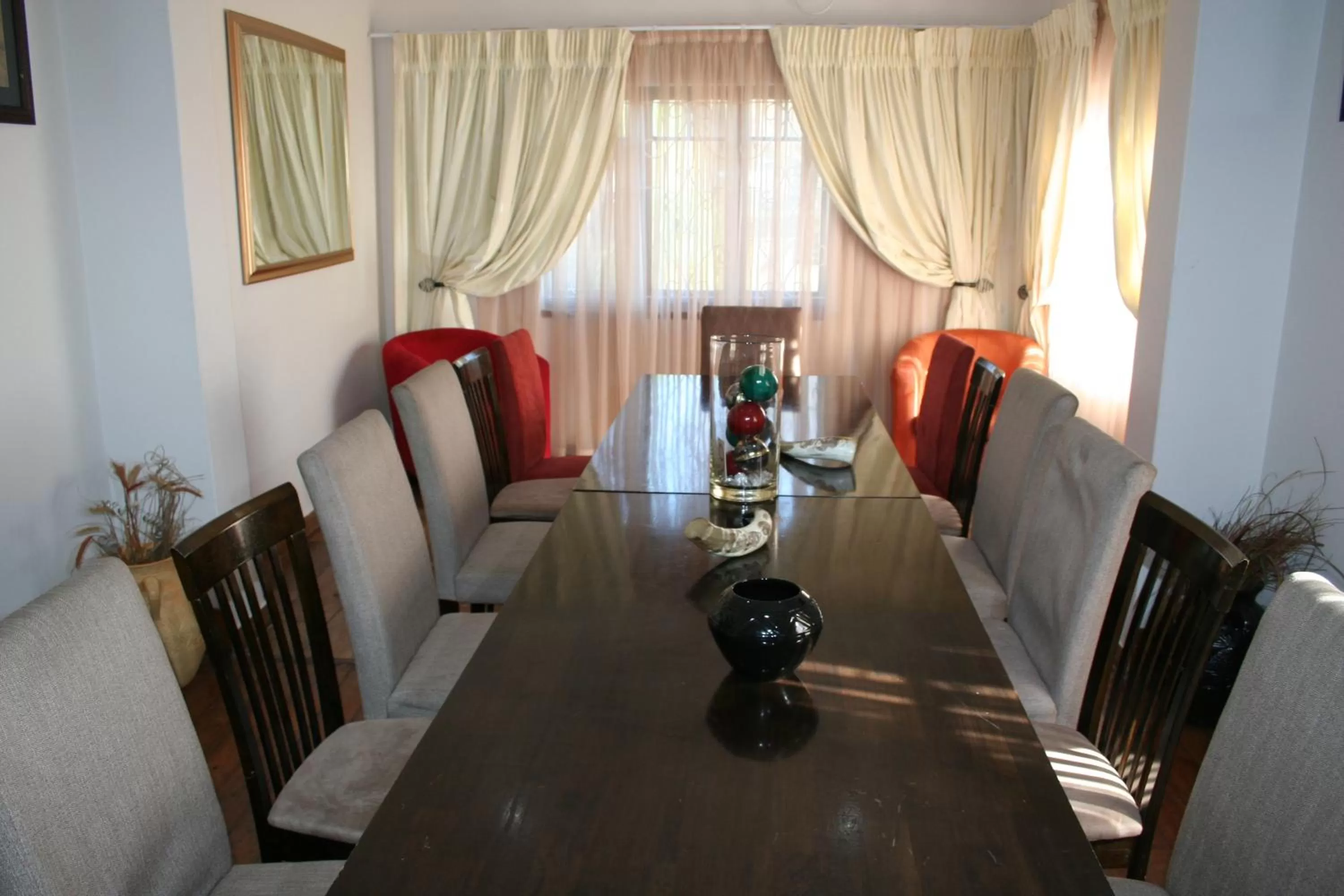 Dining area in Thembelihle B&B