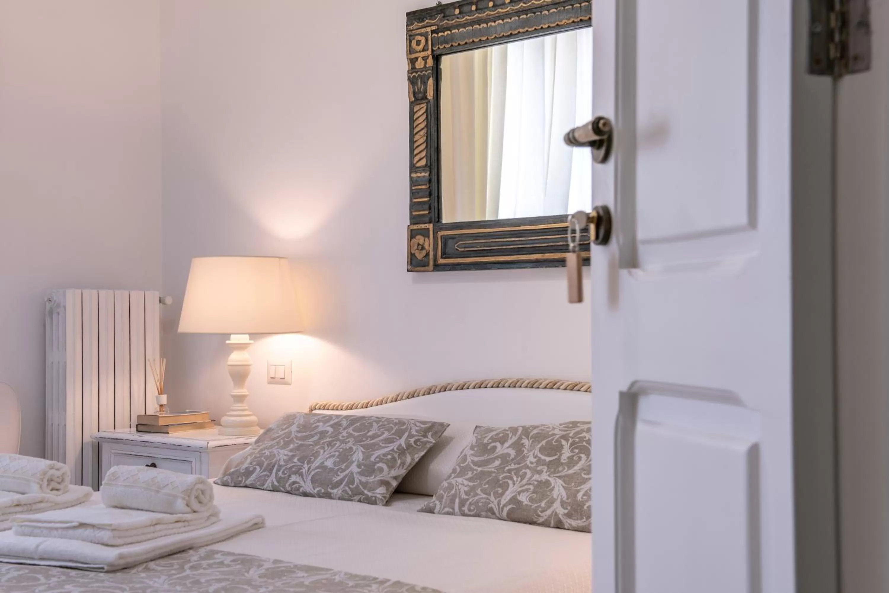 Photo of the whole room, Bed in B&B Toma Street