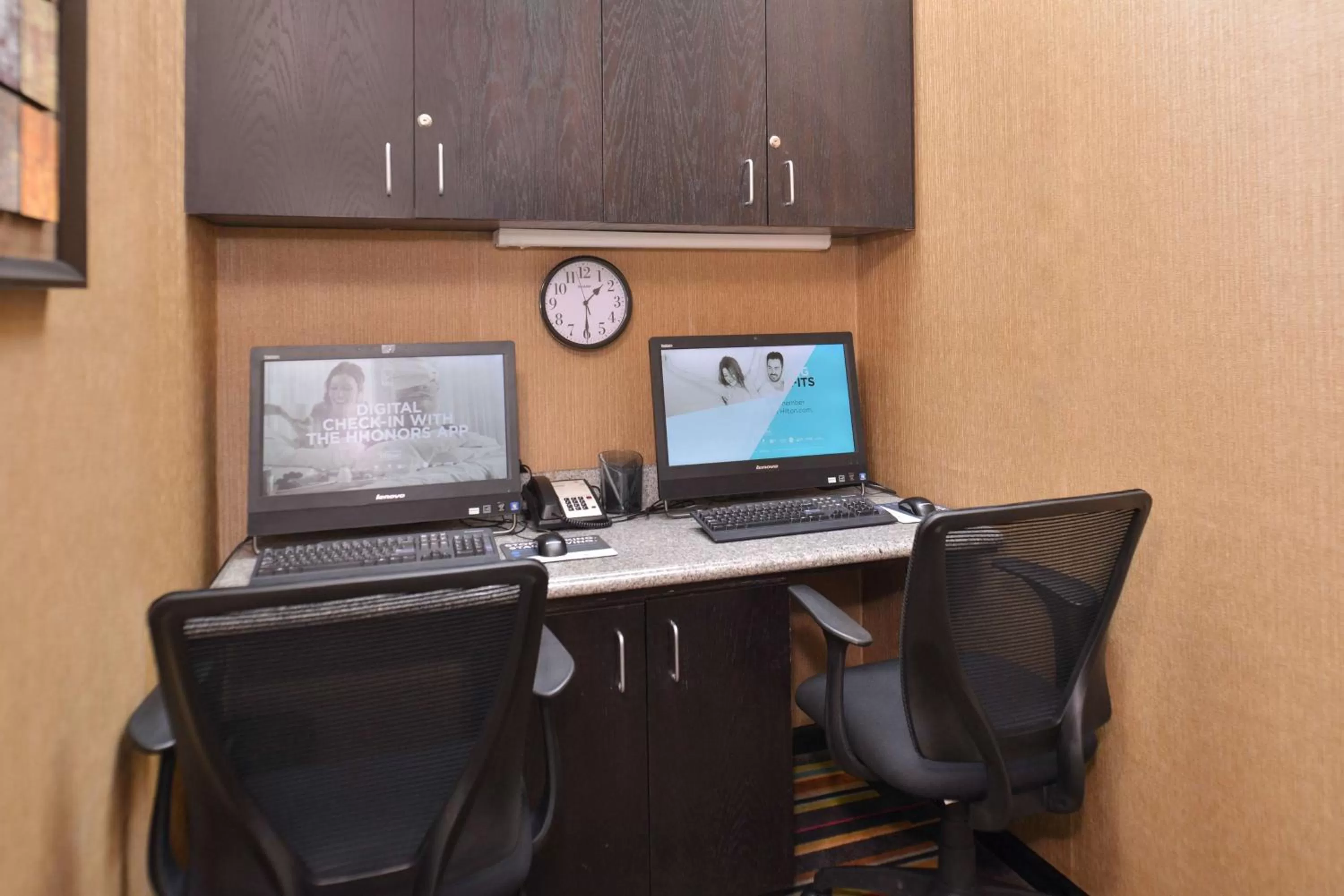 Business facilities in Hampton Inn Van Horn
