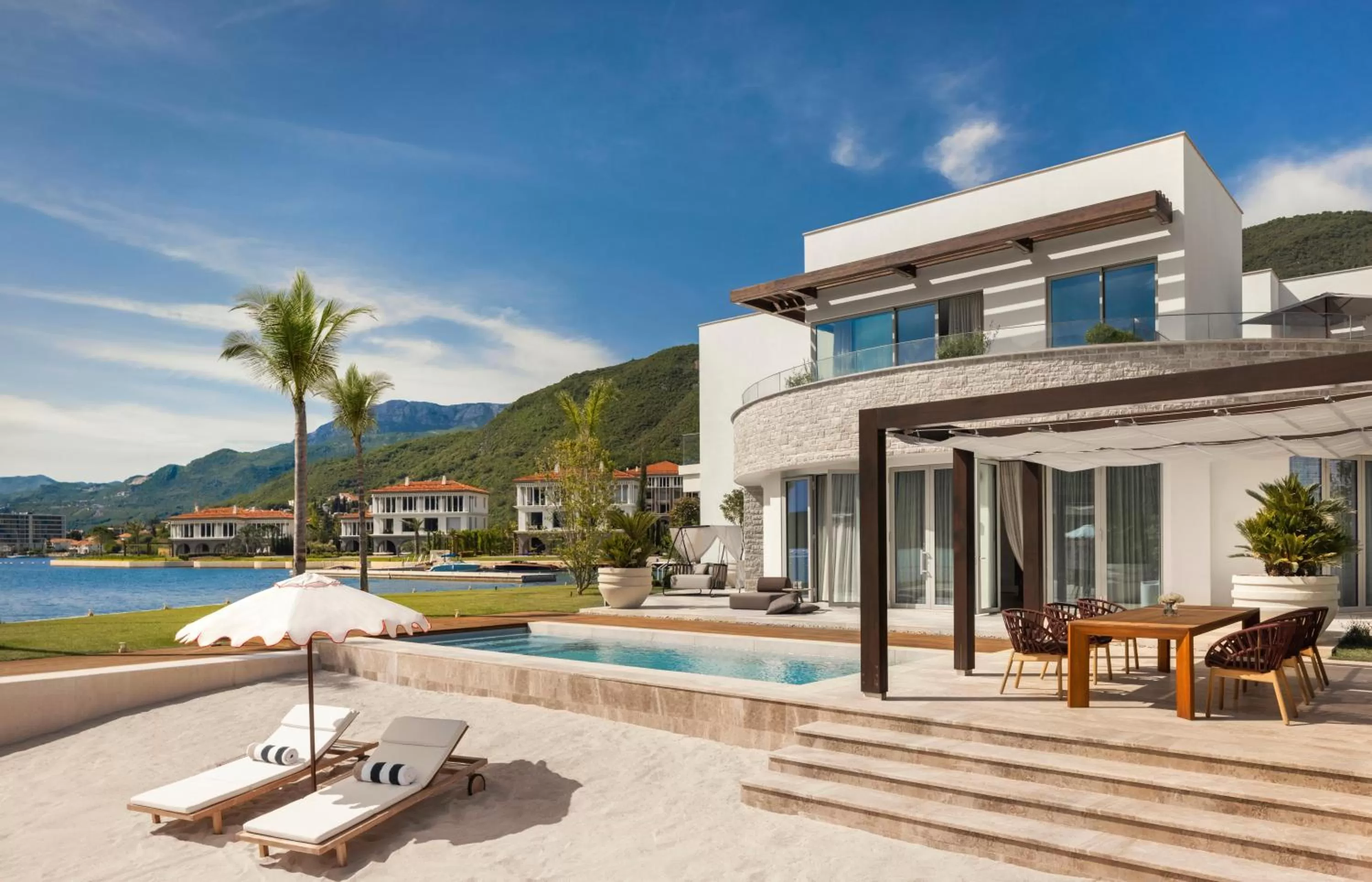 Photo of the whole room in One&Only Portonovi