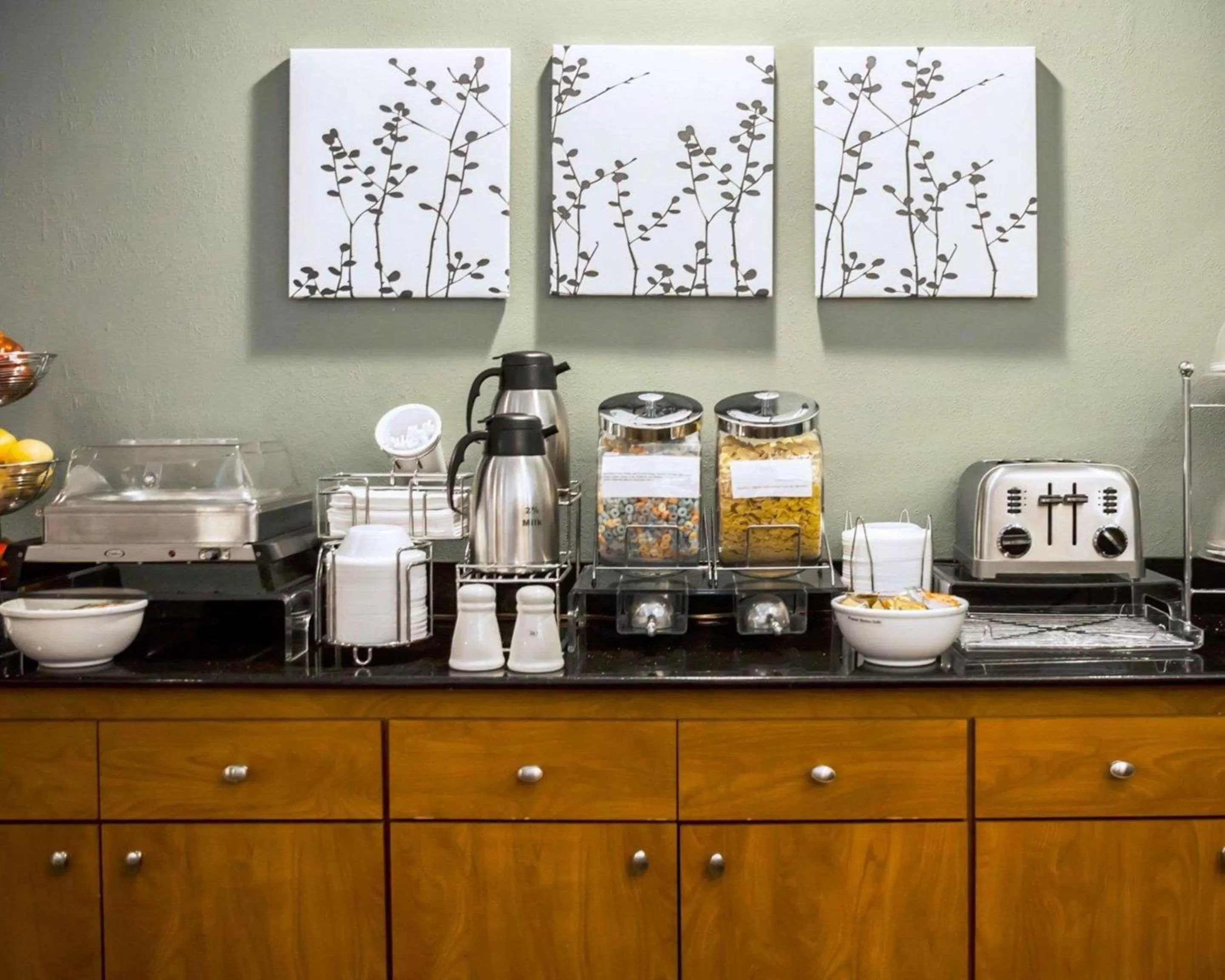 Restaurant/places to eat in Sleep Inn Fredericksburg North