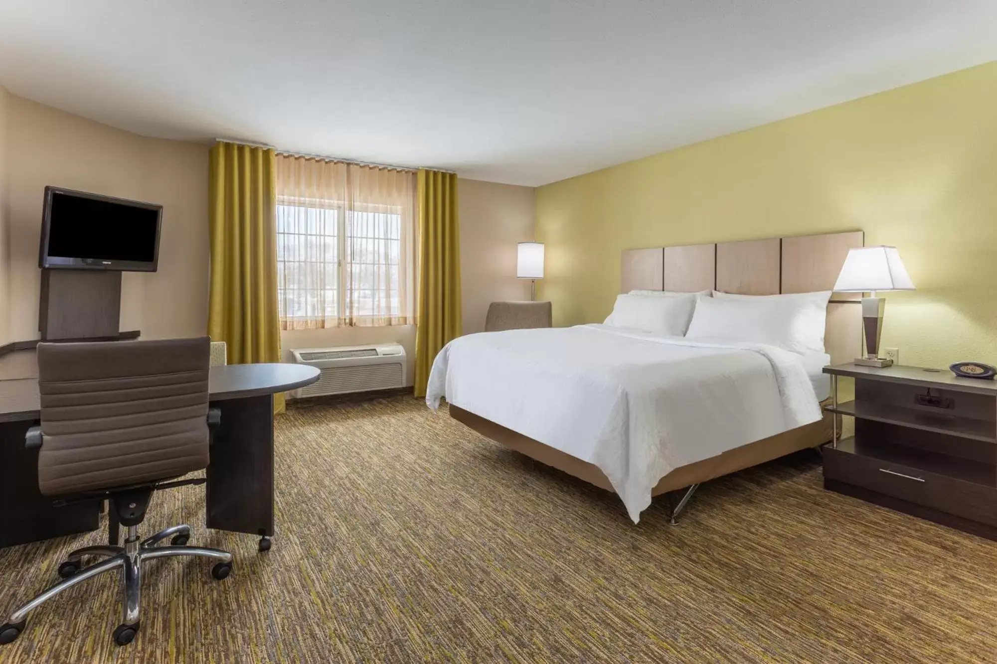 King Studio - Disability Access in Candlewood Suites South Bend Airport by IHG King Studio - Disability Access in Candlewood Suites South Bend Airport by IHG