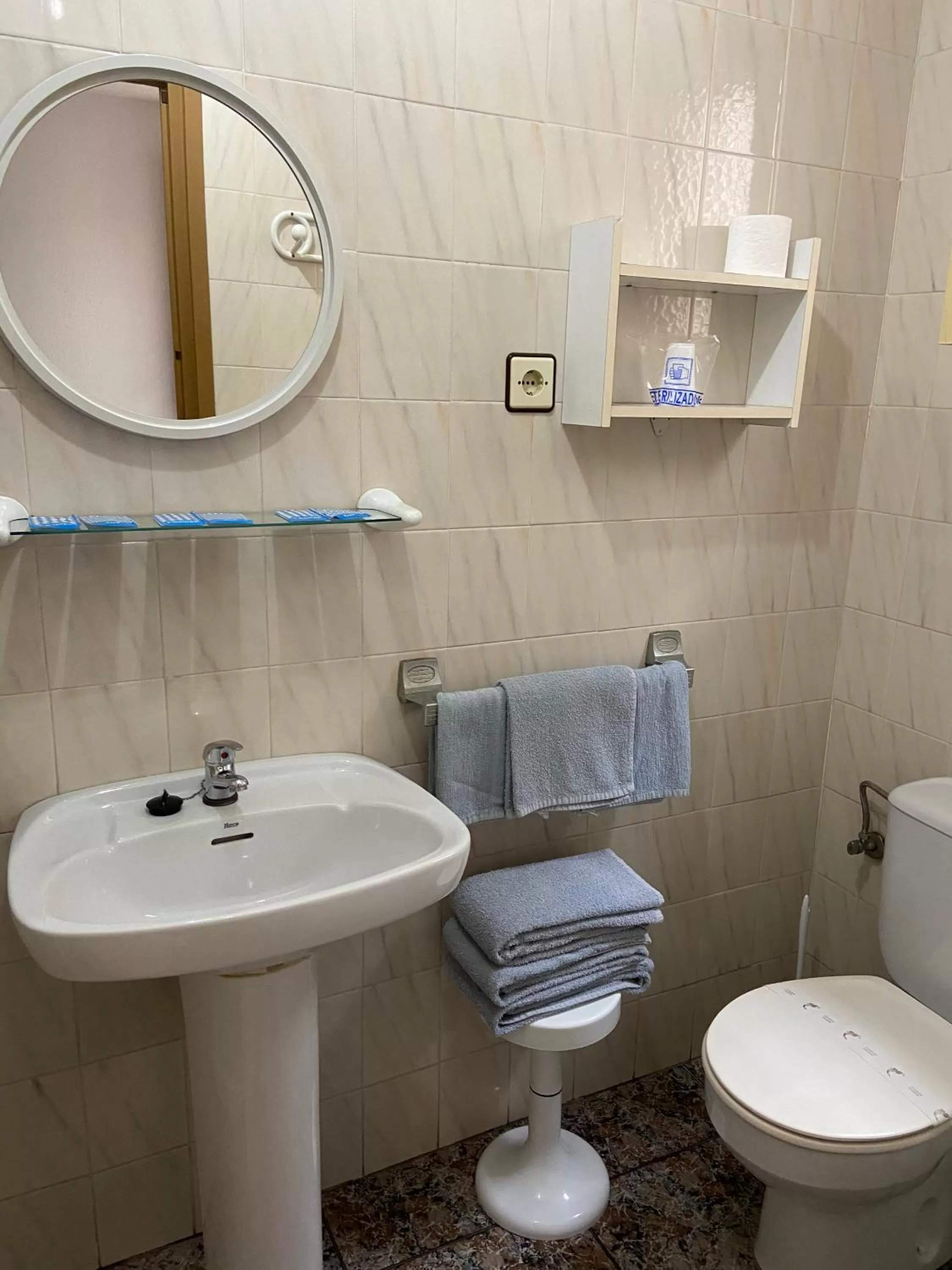 Bathroom in Hotel Arce