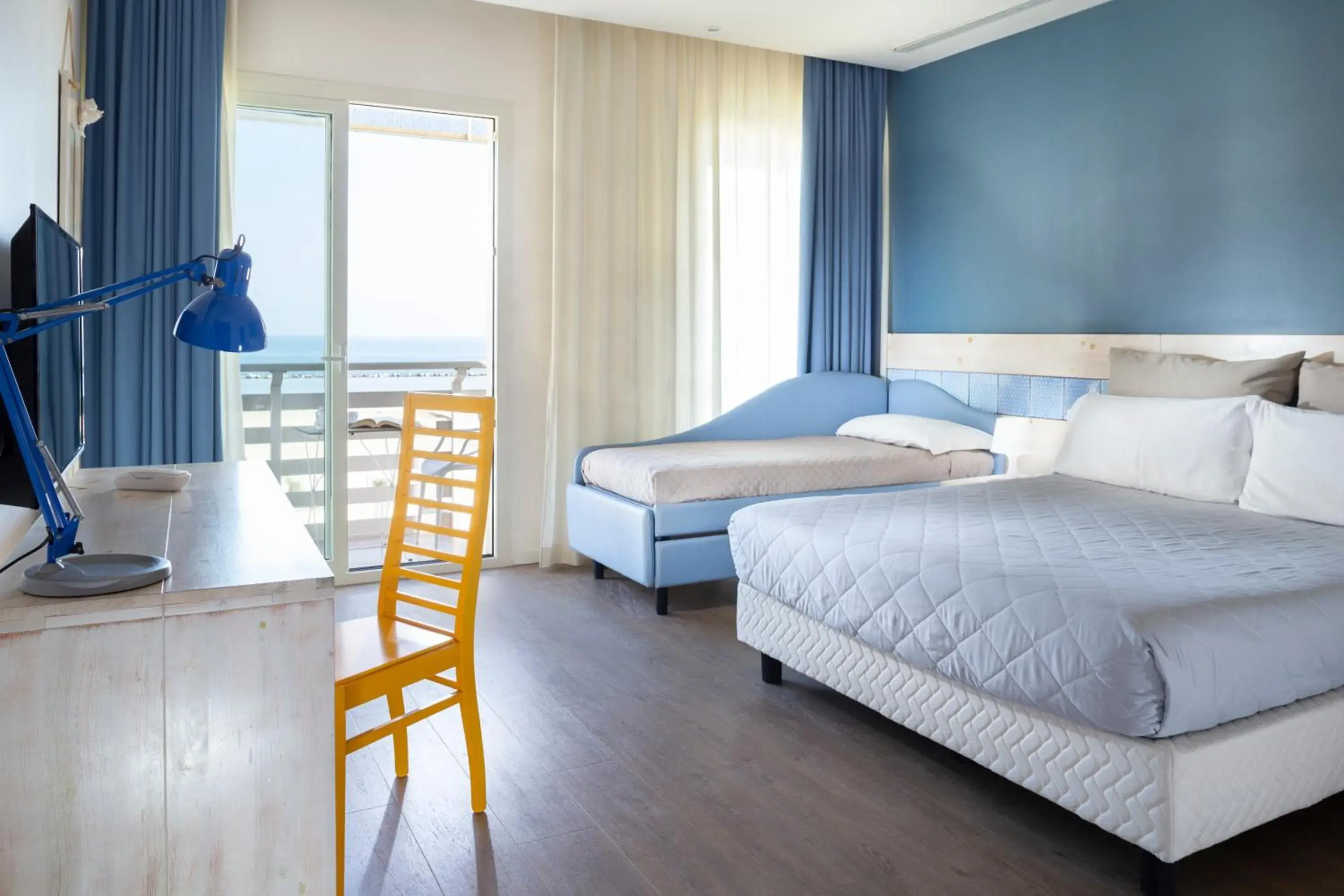 Triple Room with Sea View in Hotel LaMorosa Triple Room with Sea View in Hotel LaMorosa