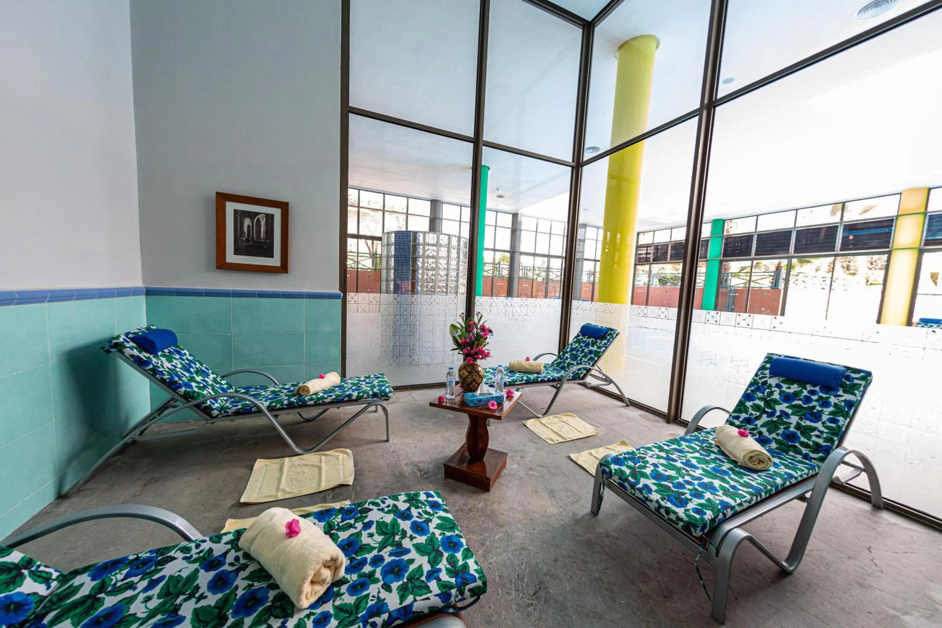 Swimming pool in Rose Aqua Park Hotel