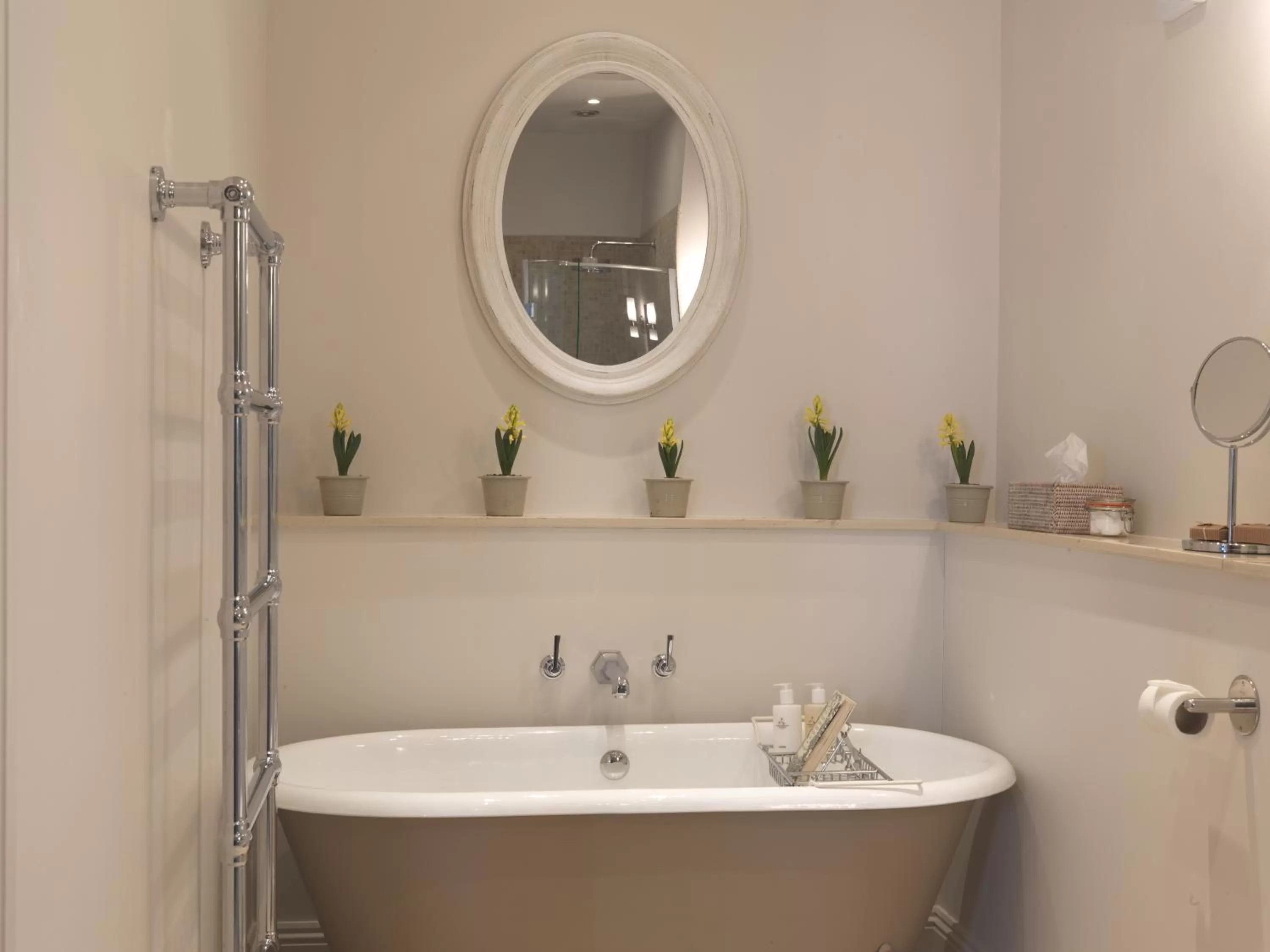 Bathroom in Barnsley House