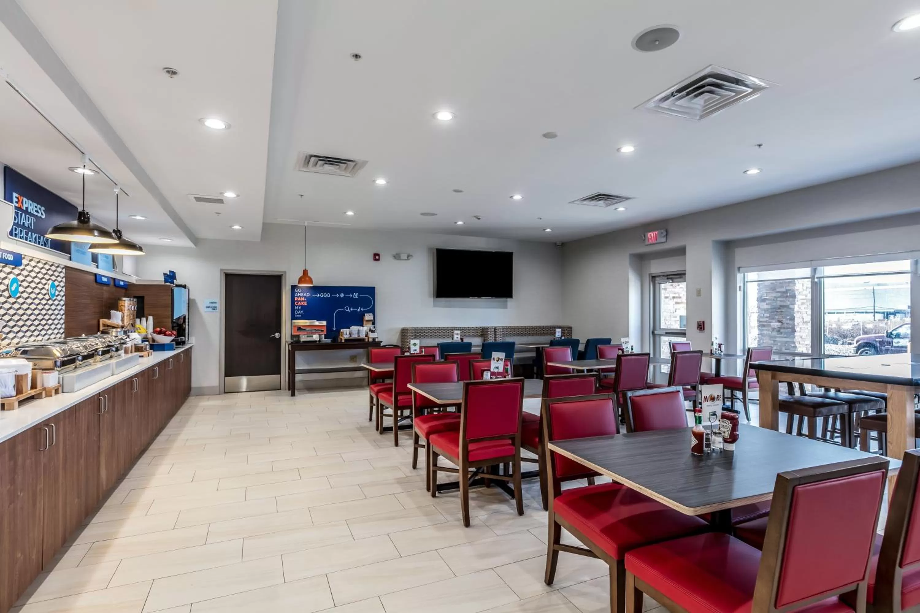Breakfast in Holiday Inn Express & Suites Jersey City North - Hoboken by IHG