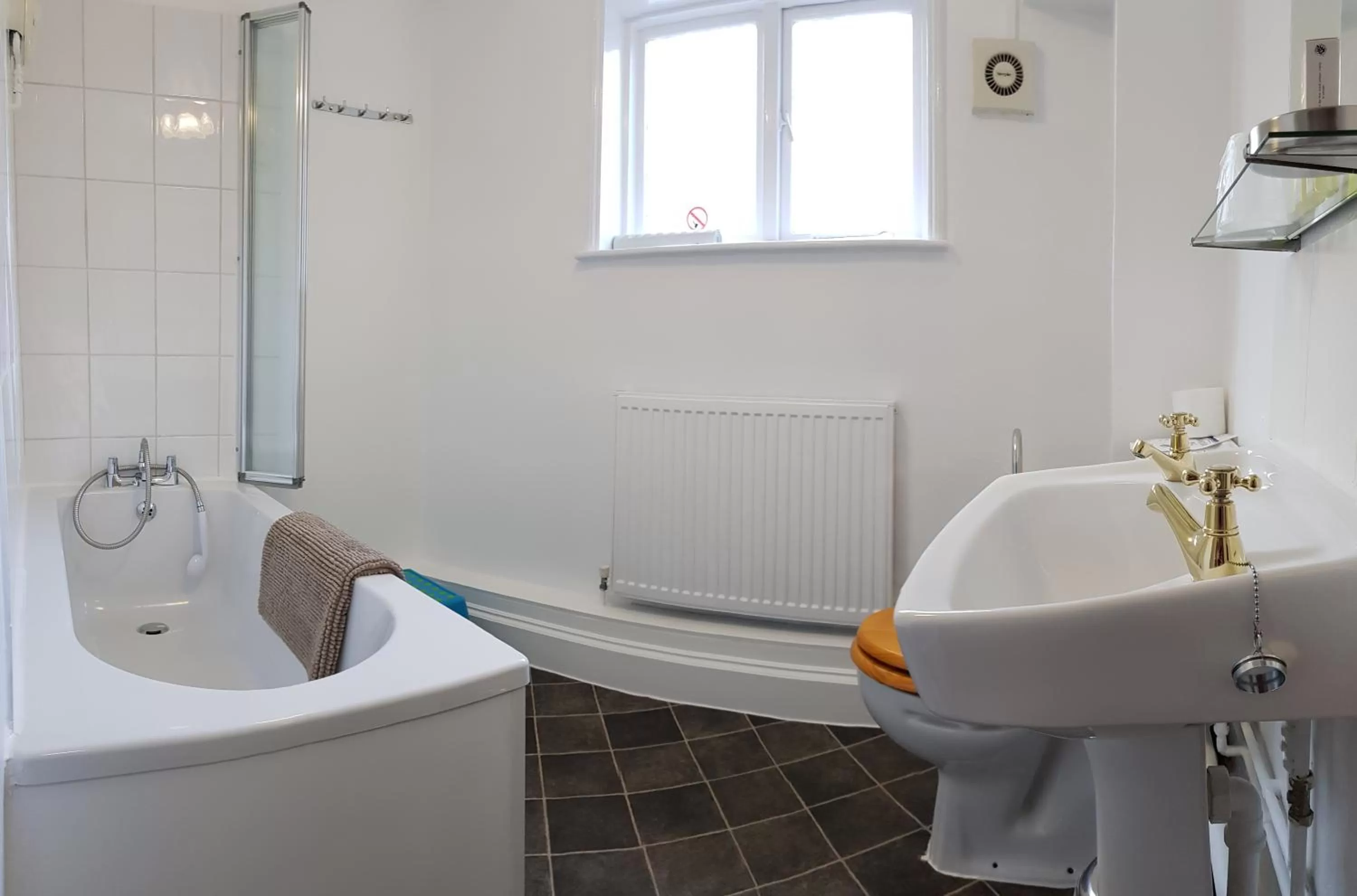 Bathroom in Robin 7 Lodge City Centre