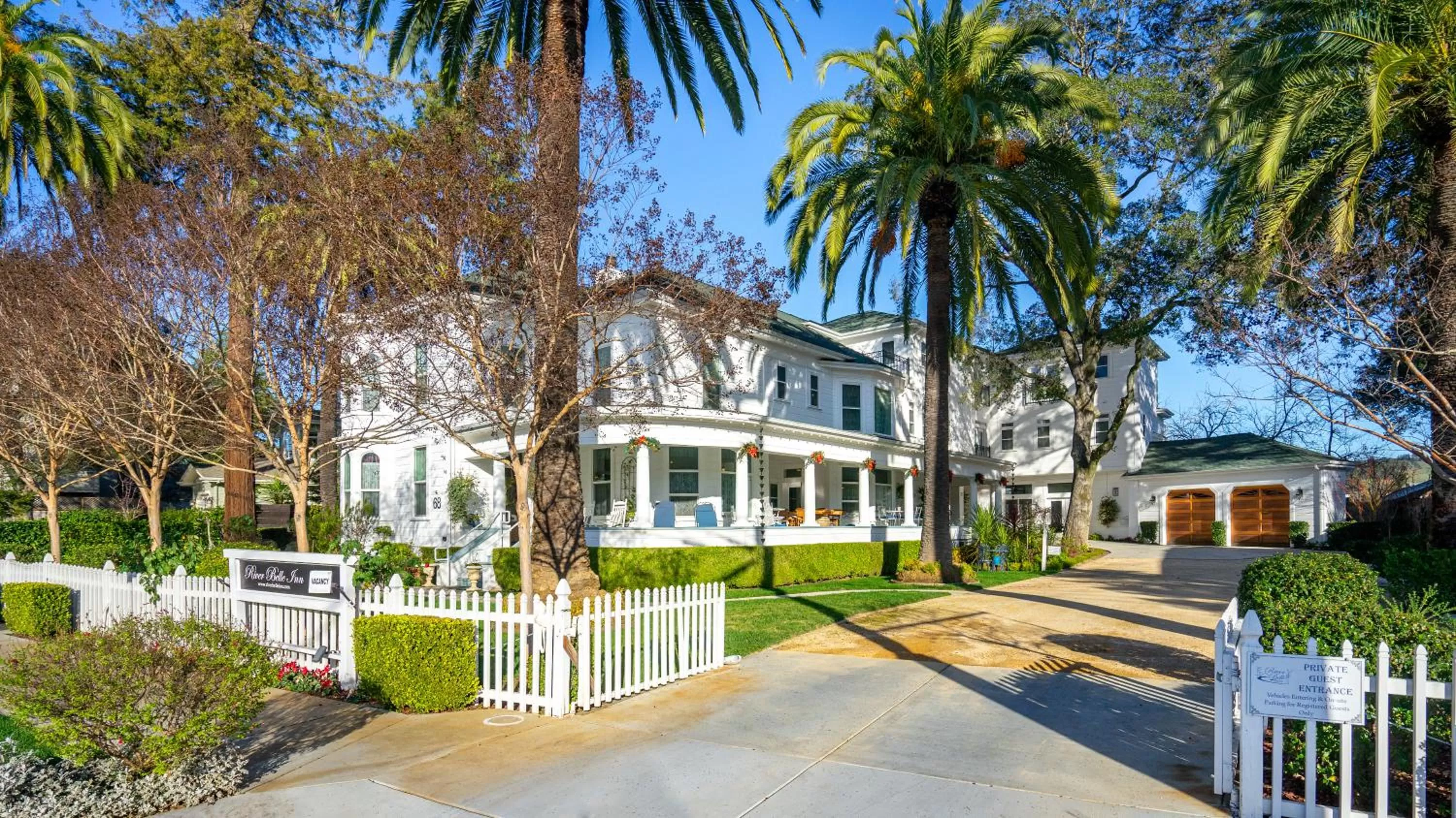 Property building in The River Belle Inn